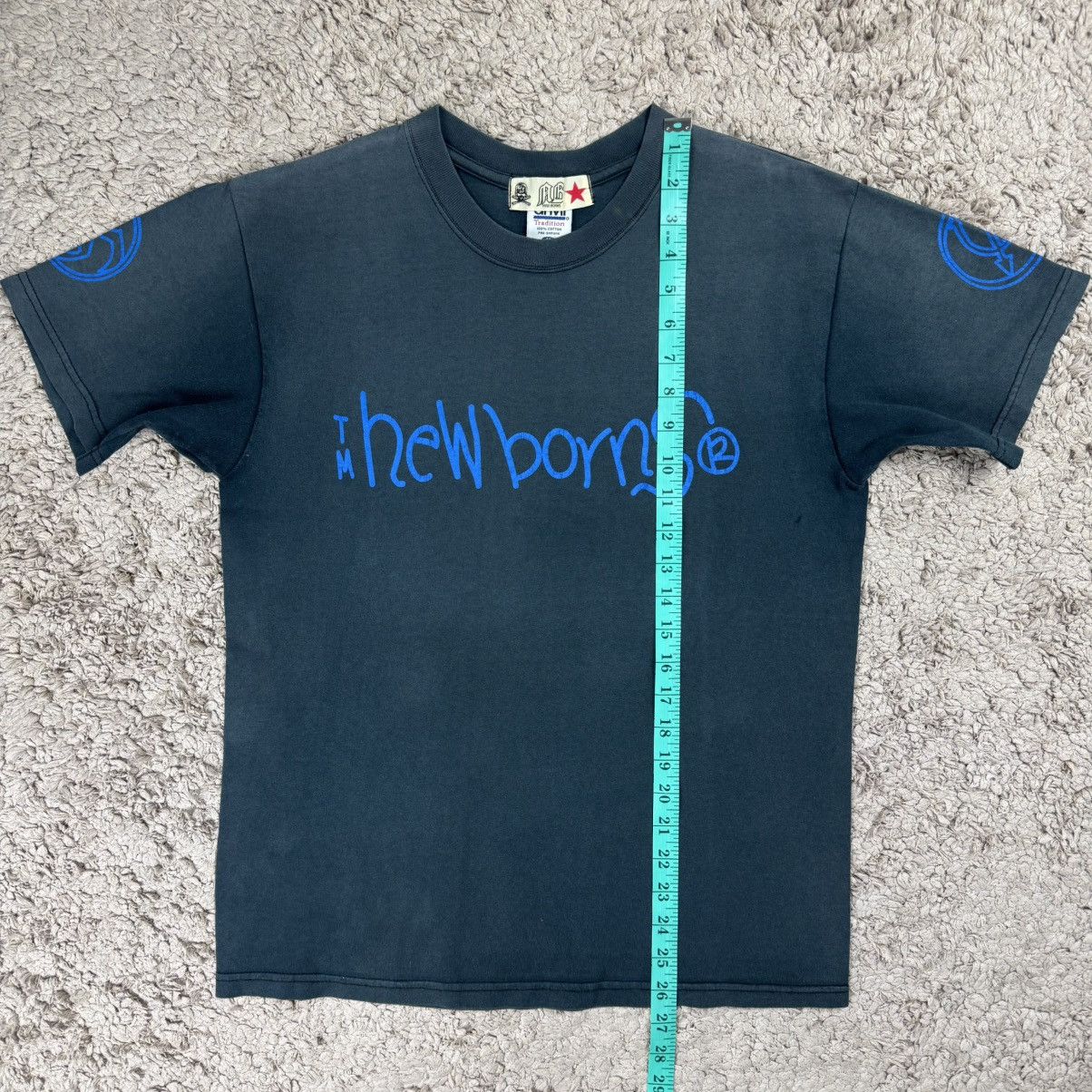 Vintage Vintage Faded TM New Borns Streetwear T-shirt Size US M / EU 48-50 / 2 - 16 Thumbnail