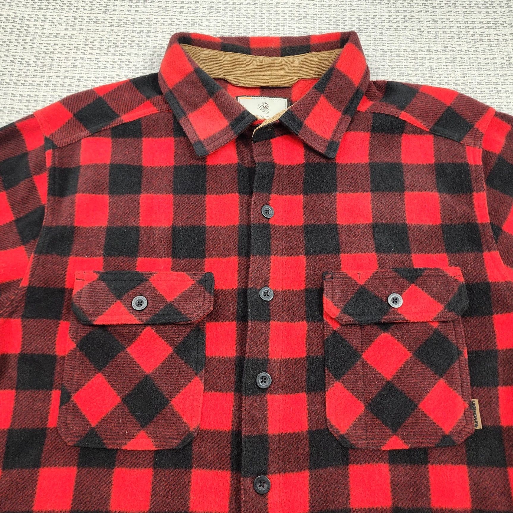Vintage Legendary Whitetails Shirt Mens LT Red Buffalo Plaid Flannel Button-Up Long Sleeve Pockets All Seasons Heavyweight Workwear Size US L / EU 52-54 / 3 - 5 Thumbnail