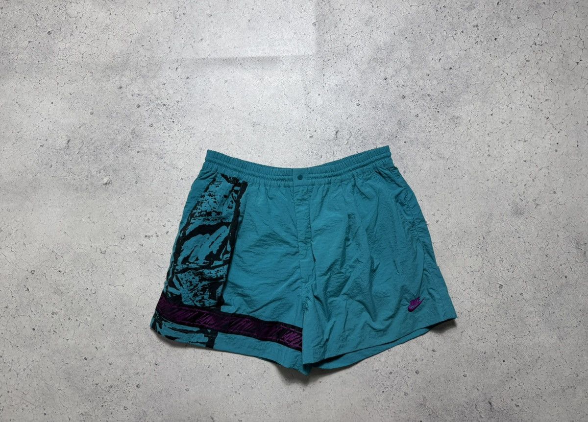 Nike Nike Challenge Court Vintage 90’s Nylon Shorts Size XL Size US 36 / EU 52 - 1 Thumbnail
