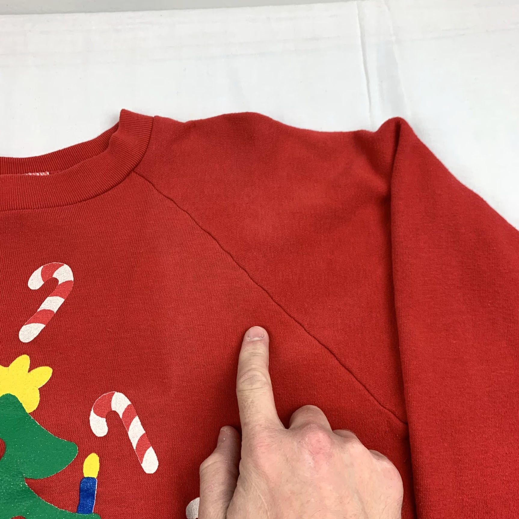 Vintage VINTAGE Healthknit Sweatshirt Men Red Christmas 80s 1989 Crewneck Large L Holiday Size US L / EU 52-54 / 3 - 2 Thumbnail
