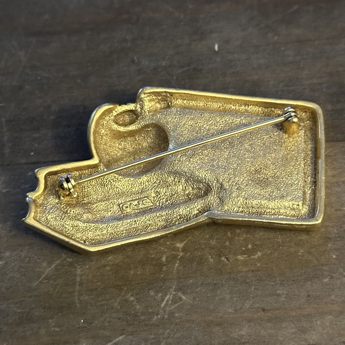 Vintage Vintage AJC Best Teacher brooch Size ONE SIZE - 5 Thumbnail