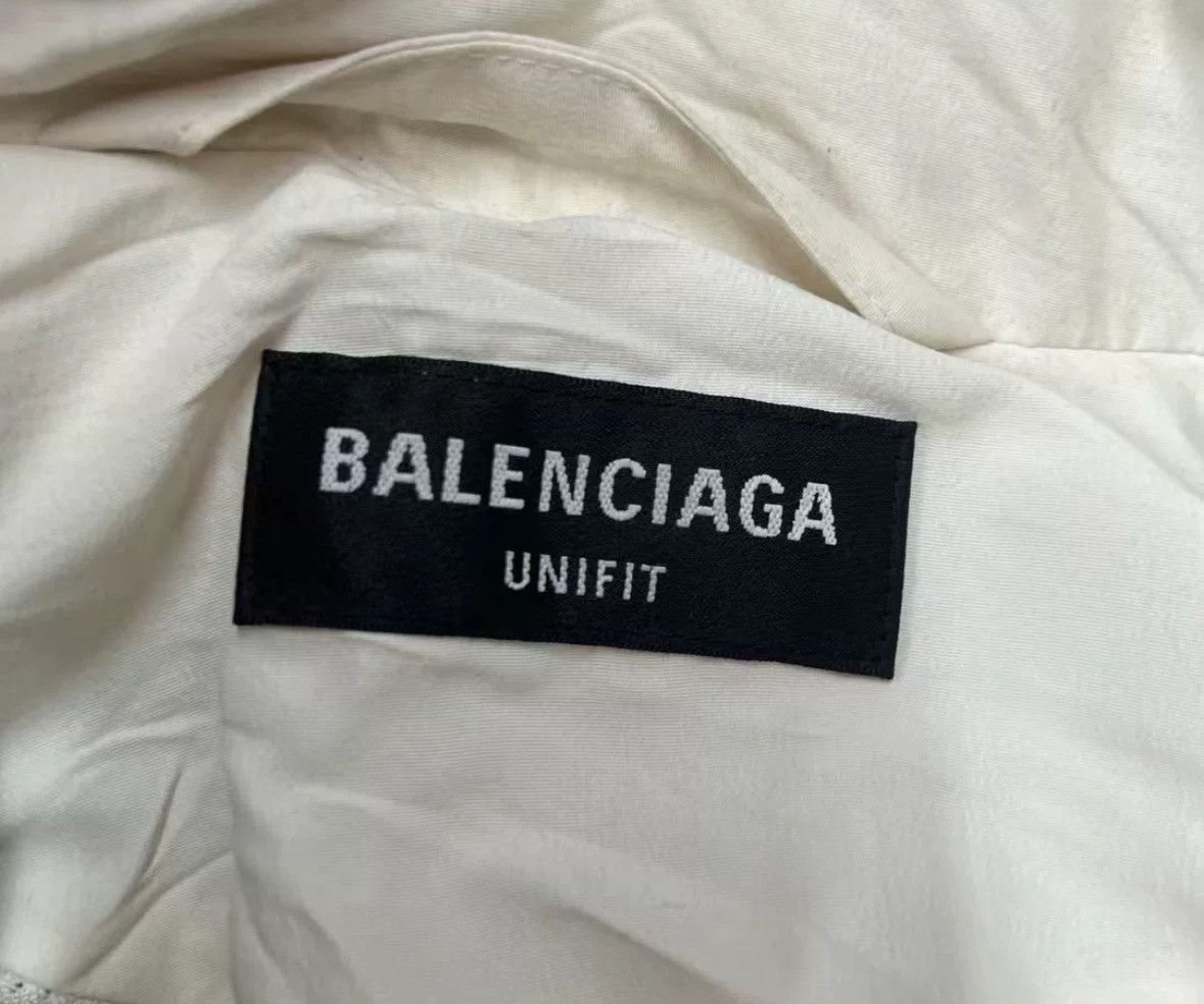 Balenciaga Balenciaga 22fw white padded shoulder nylon sports jacket Size US M / EU 48-50 / 2 - 6 Thumbnail