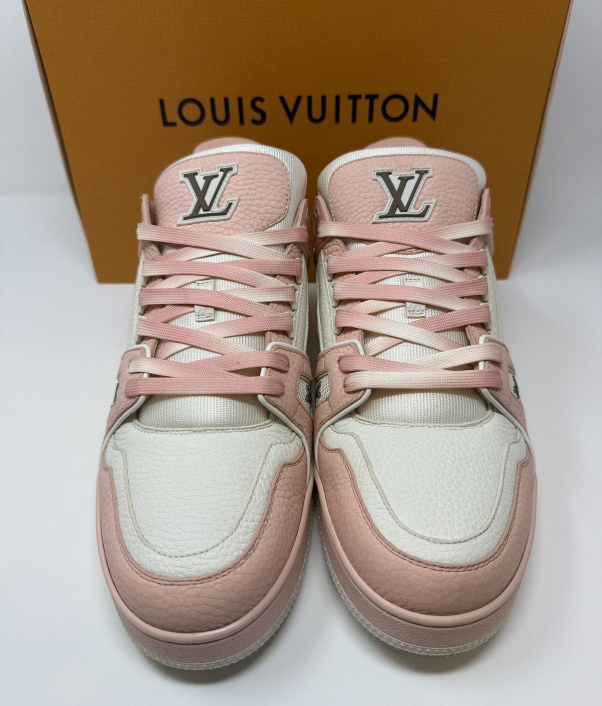 Louis Vuitton Louis Vuitton Trainer Sneaker Pink/White Size US 12 / EU 45 - 2 Thumbnail