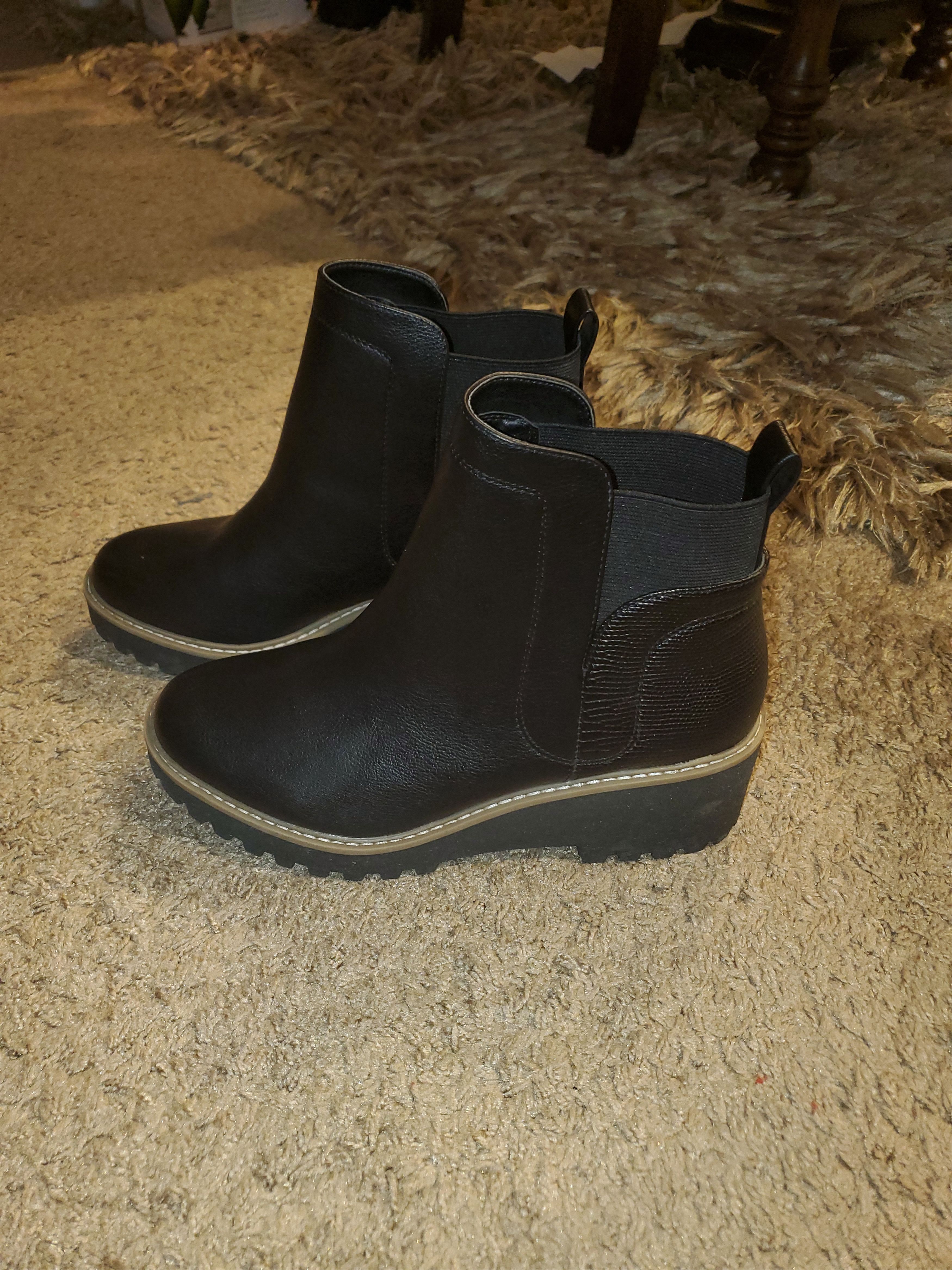 Dolce Vita Dolce Vita Rango Ankle Pull On Wedge Black Leather Booties Size US 8.5 / IT 38.5 - 2 Thumbnail