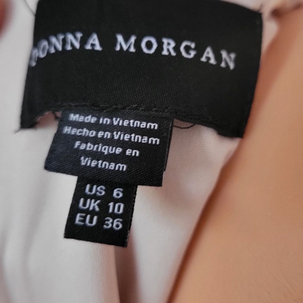 Donna Morgan Donna Morgan Cream Sleek Faux Wrap Dress Size 6 Size M / US 6-8 / IT 42-44 - 7 Thumbnail