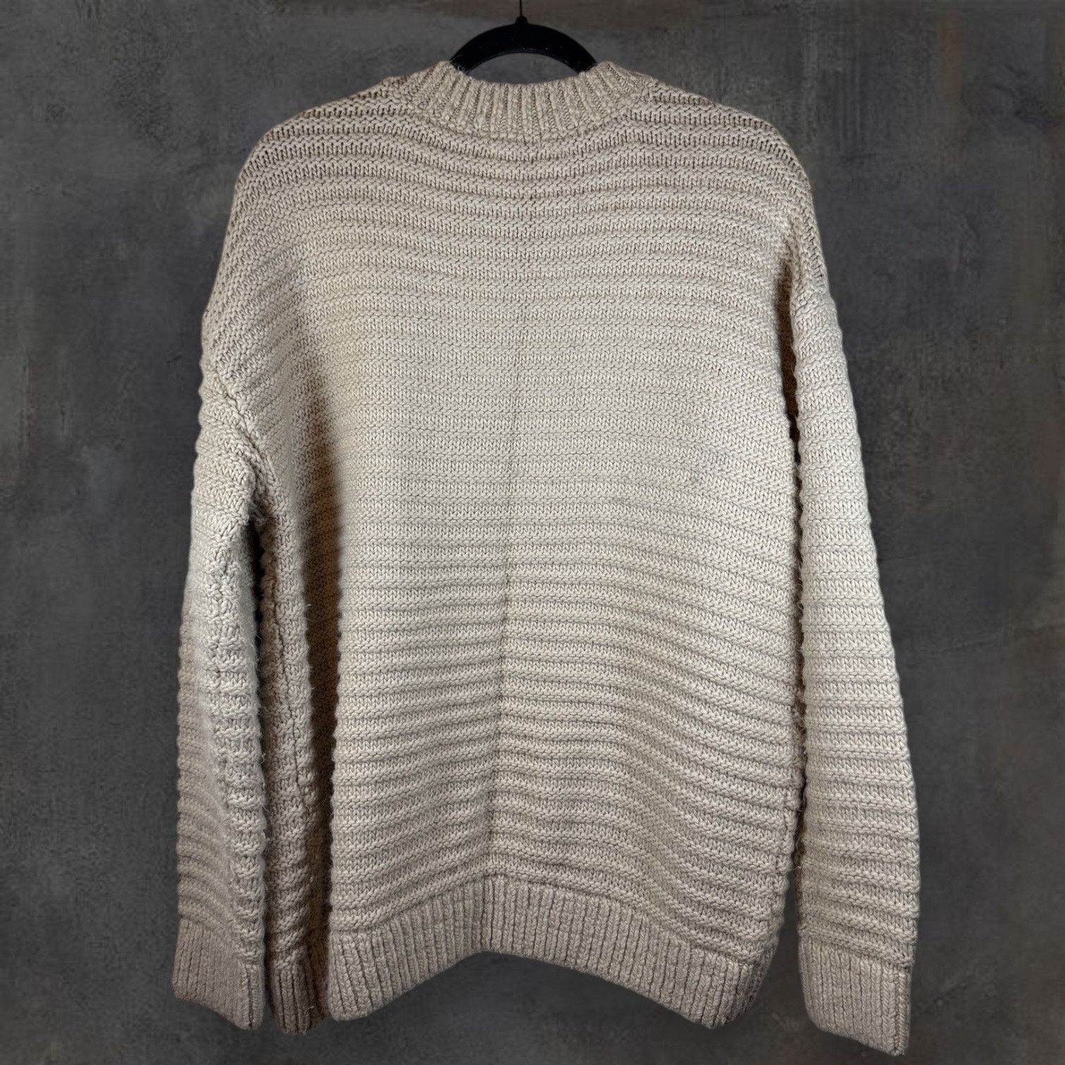 H&M H&M Beige Oversized Chunky Knit Pullover Sweater L Size L / US 10 / IT 46 - 2 Thumbnail