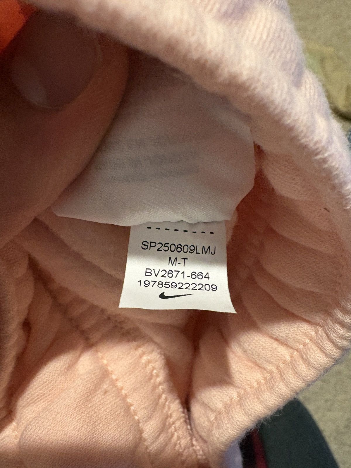 Nike Light pink Nike sweatpants. Size US 32 / EU 48 - 4 Thumbnail