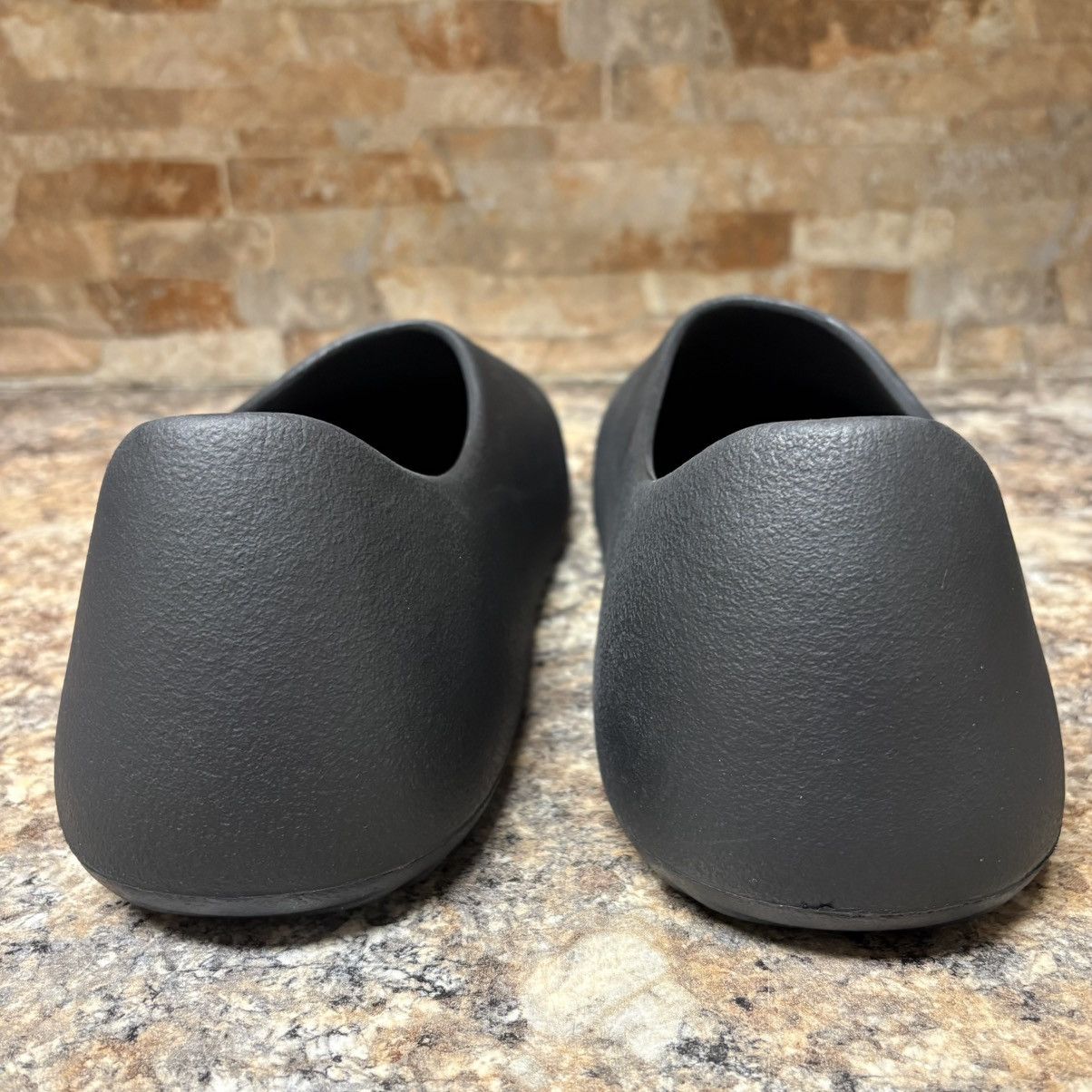 Yeezy Yzy SL-01 Yeezy Slippers 2025 Men’s Size 12 Size US 12 / EU 45 - 5 Thumbnail
