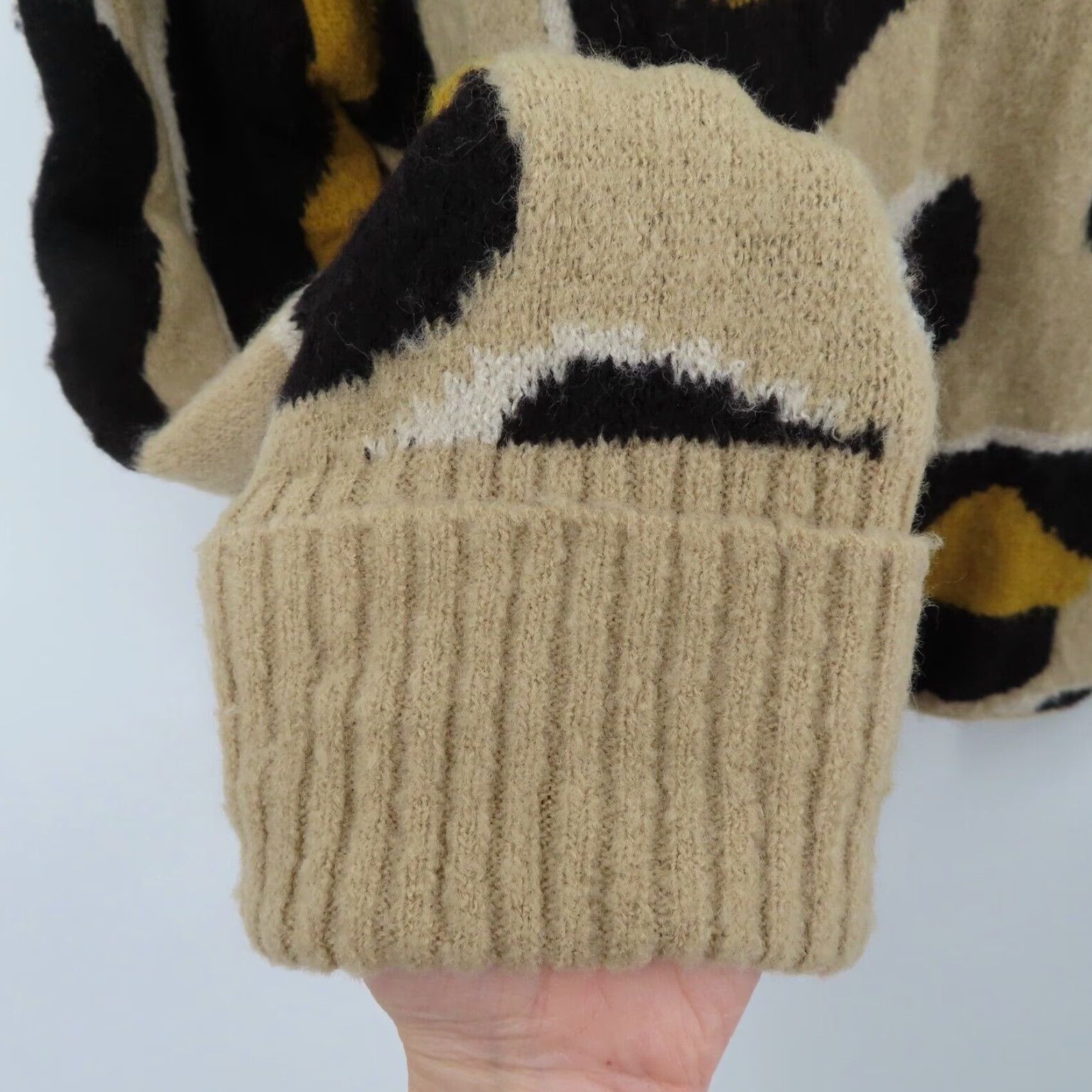 Anthropologie Moth Medium Beige Leopard Cheetah Animal Print Cowl Neck Knit Pullover Sweater Size M / US 6-8 / IT 42-44 - 4 Thumbnail