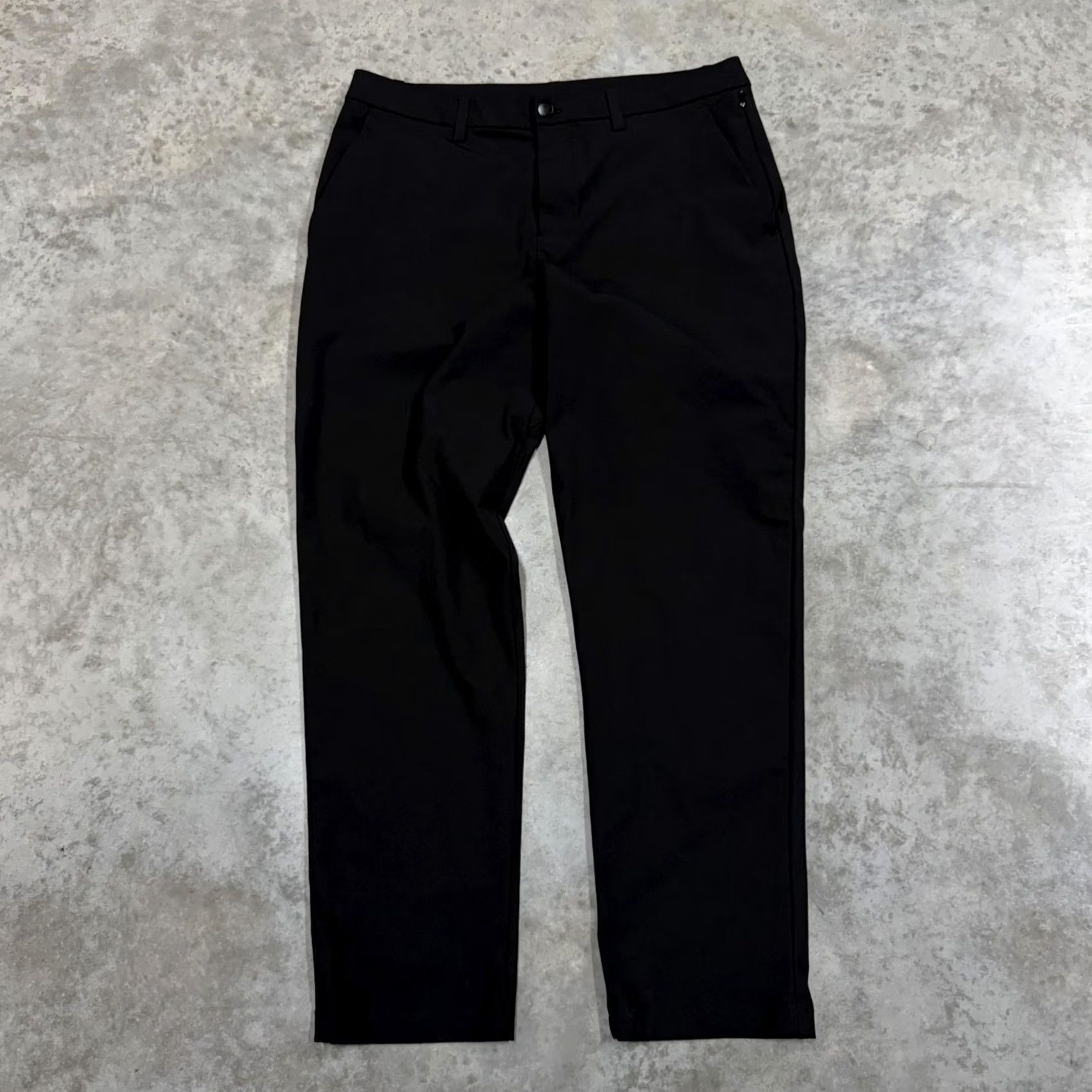 Lululemon Lululemon Pants Mens 34x31 Black Chino Tech Stretch Casual Golf Office Travel Pants Size US 34 / EU 50 - 2 Thumbnail