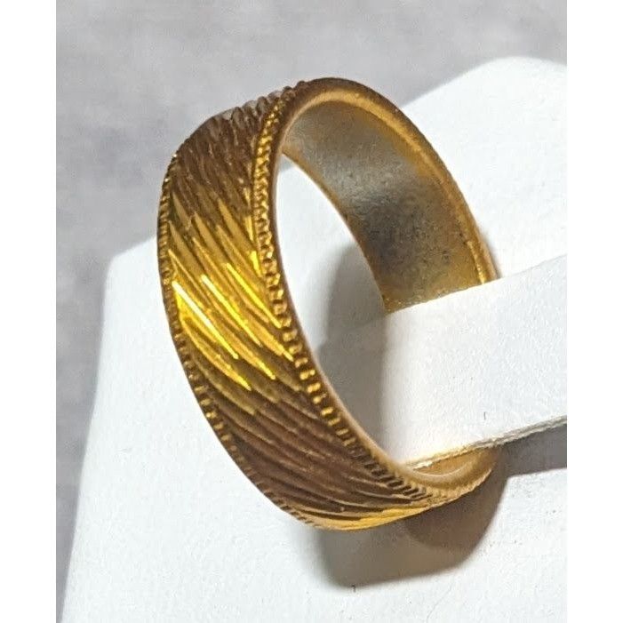 Other Bright Gold Tone Etched Fashion Ring Size 6 1/2 Size ONE SIZE - 1 Thumbnail