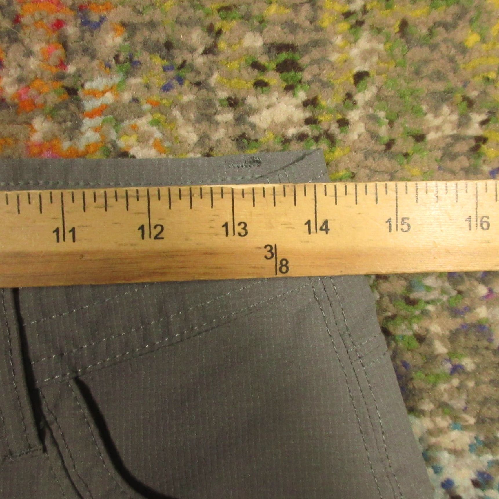 Vintage Kuhl Cargo Pants Womens 2 Gray Lightweight Hiking Drawstring Low Rise EUC Regular Pants-Size 2 Gray Size 26" / US 2 / IT 38 - 5 Thumbnail