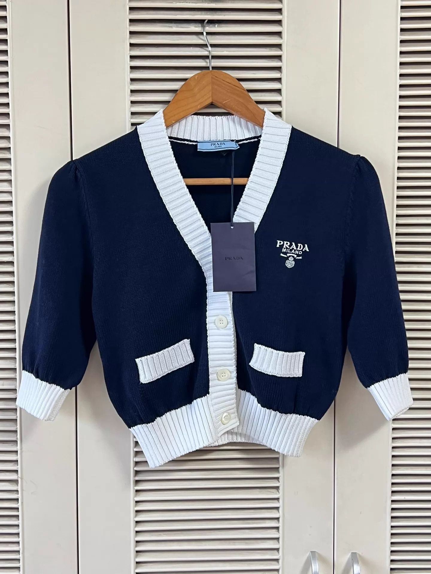 Prada Prada Women's Navy-White Colorblock Knit Cardigan 36 Size XS / US 0-2 / IT 36-38 - 1 Thumbnail
