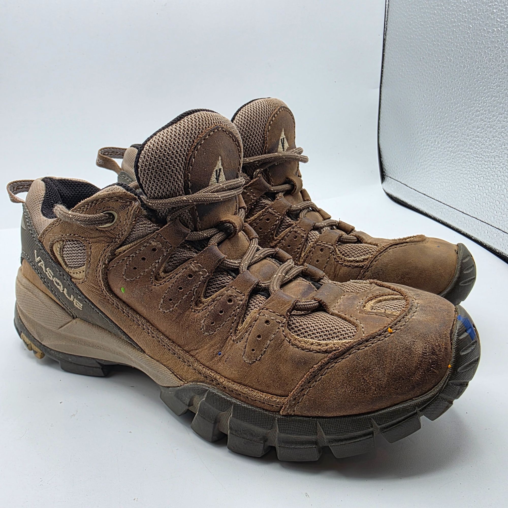 Vasque Vasque Mantra Womens Size 7 Brown Hiking Shoes Vibram Sole C Size US 7 / IT 37 - 1 Thumbnail
