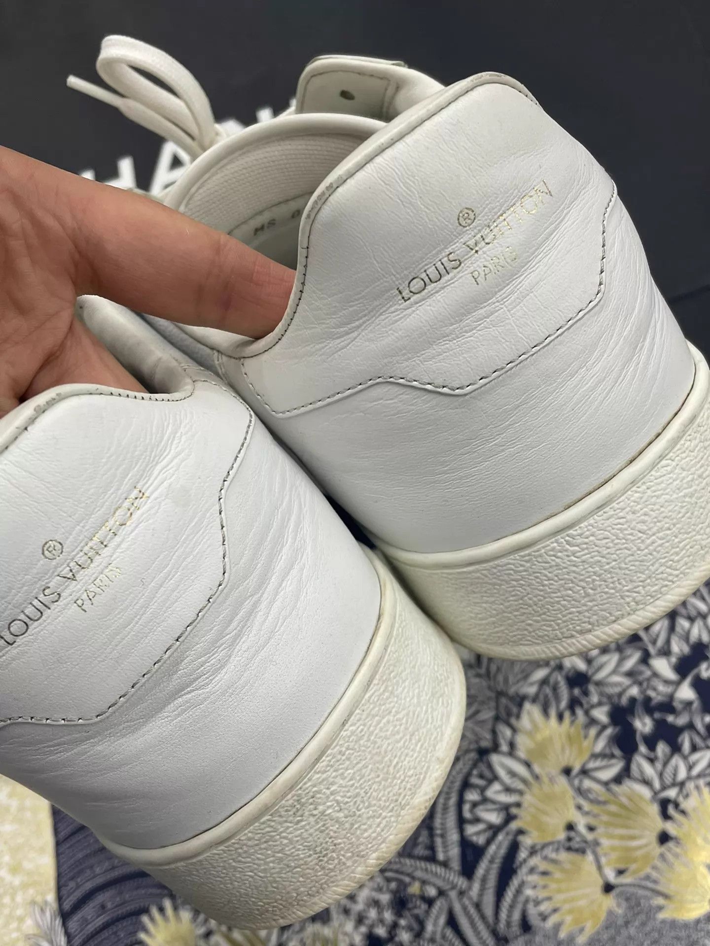 Louis Vuitton LV white Monogram print sneakers US 9 new Size US 9 / EU 42 - 3 Thumbnail