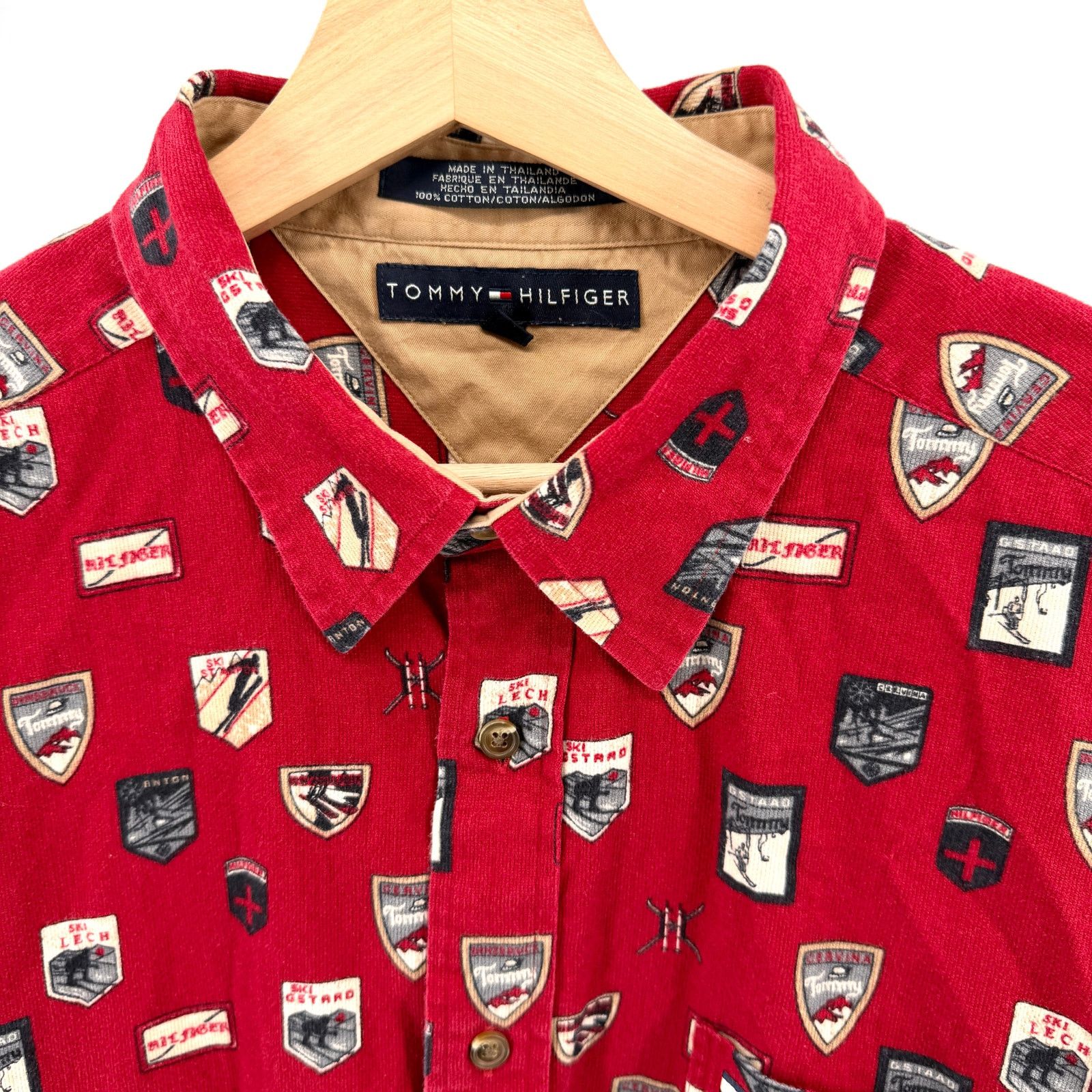 Tommy Hilfiger Vintage 90s Red 100% Cotton AOP Ski Icons Button Down Shirt Size US XL / EU 56 / 4 - 2 Thumbnail
