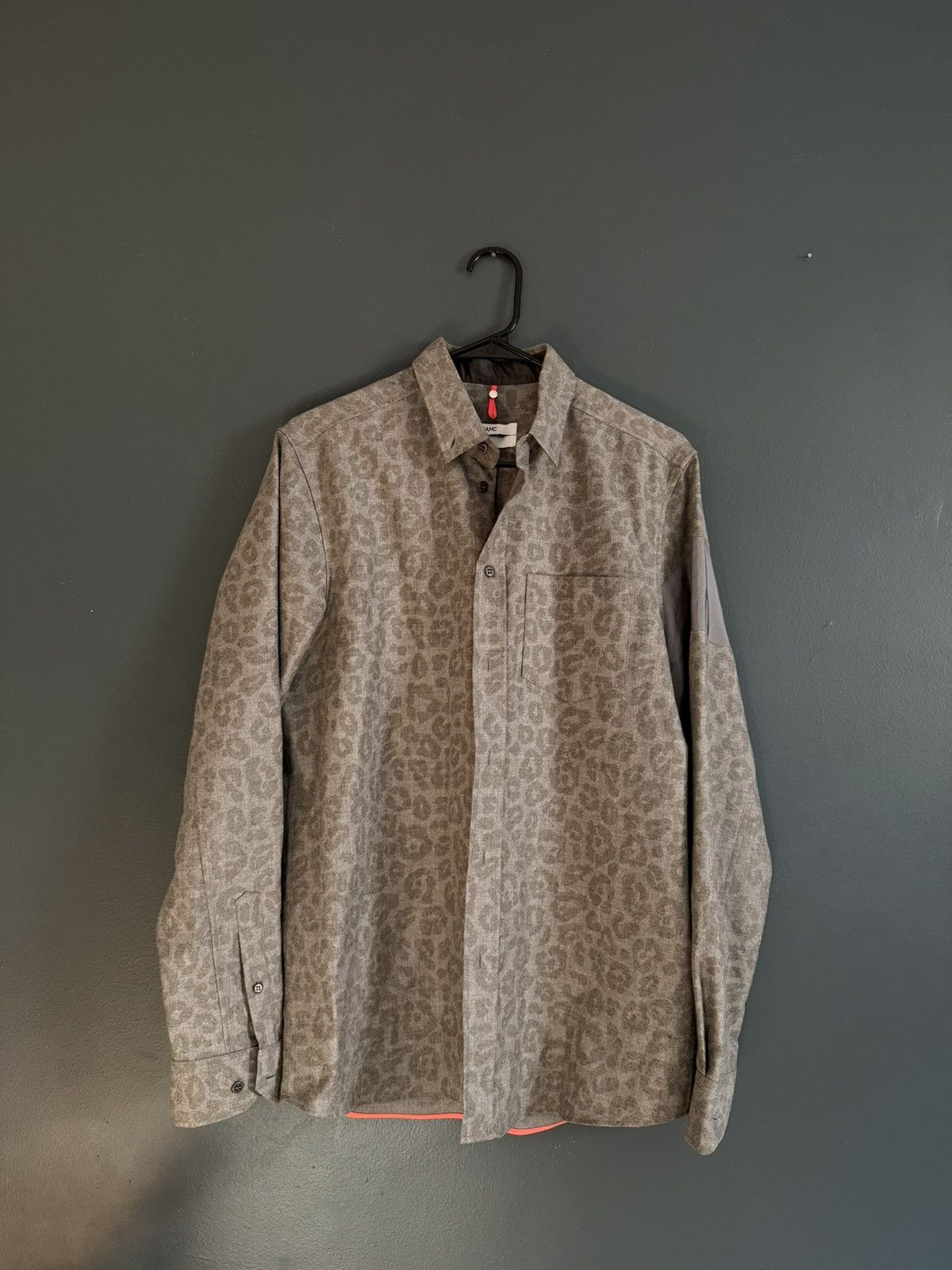 OAMC Grey leopard wool shirt with silk detailing button down Size US L / EU 52-54 / 3 - 4 Thumbnail