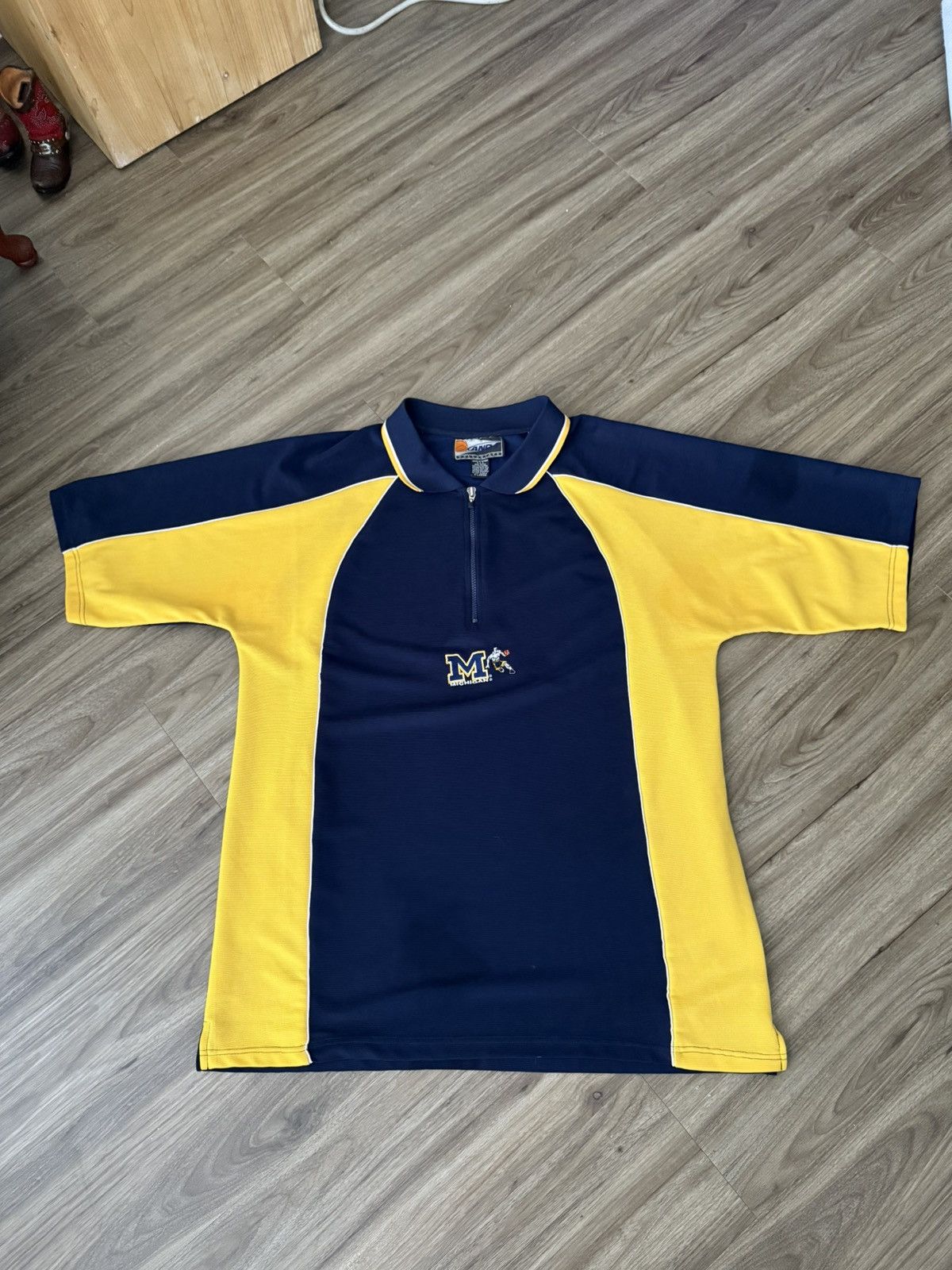 Other Vintage And 1 University of Michigan polo shooting jersey Size US XL / EU 56 / 4 - 1 Thumbnail
