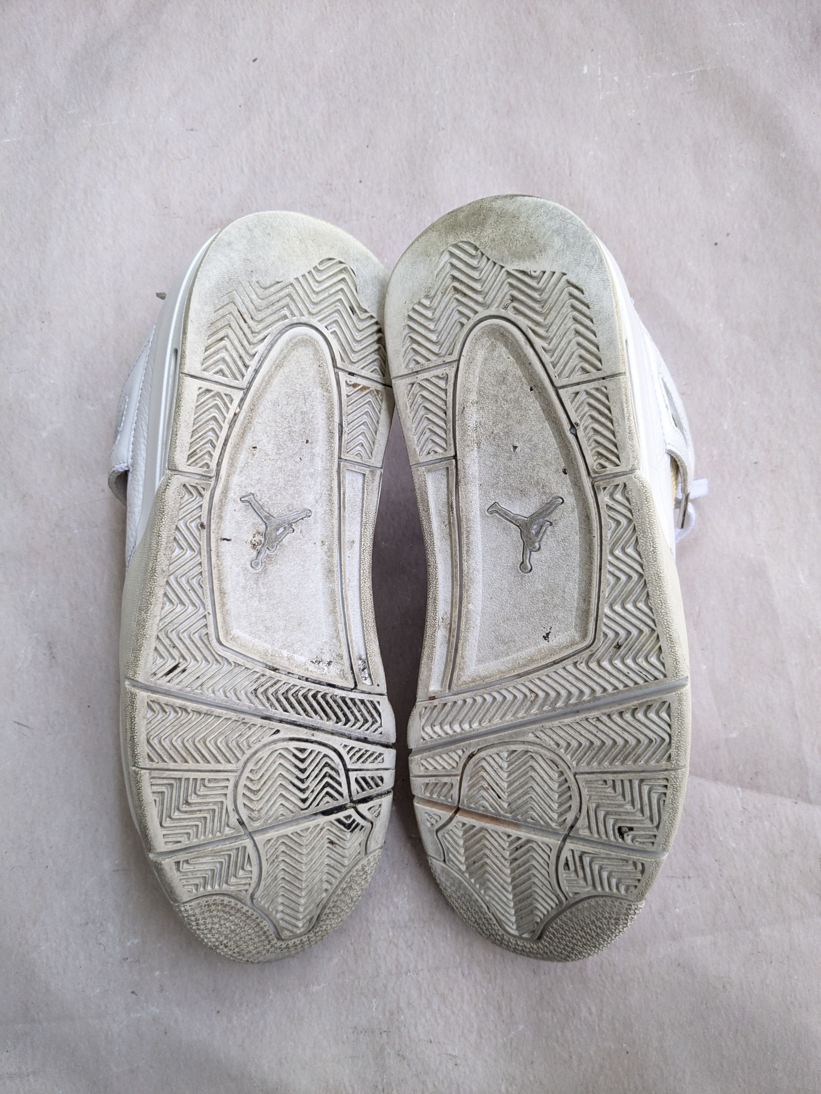 Jordan Brand Nike Air Jordan 4 Retro Pure Money 11.5 White Silver Leather Size US 11.5 / EU 44-45 - 15 Thumbnail