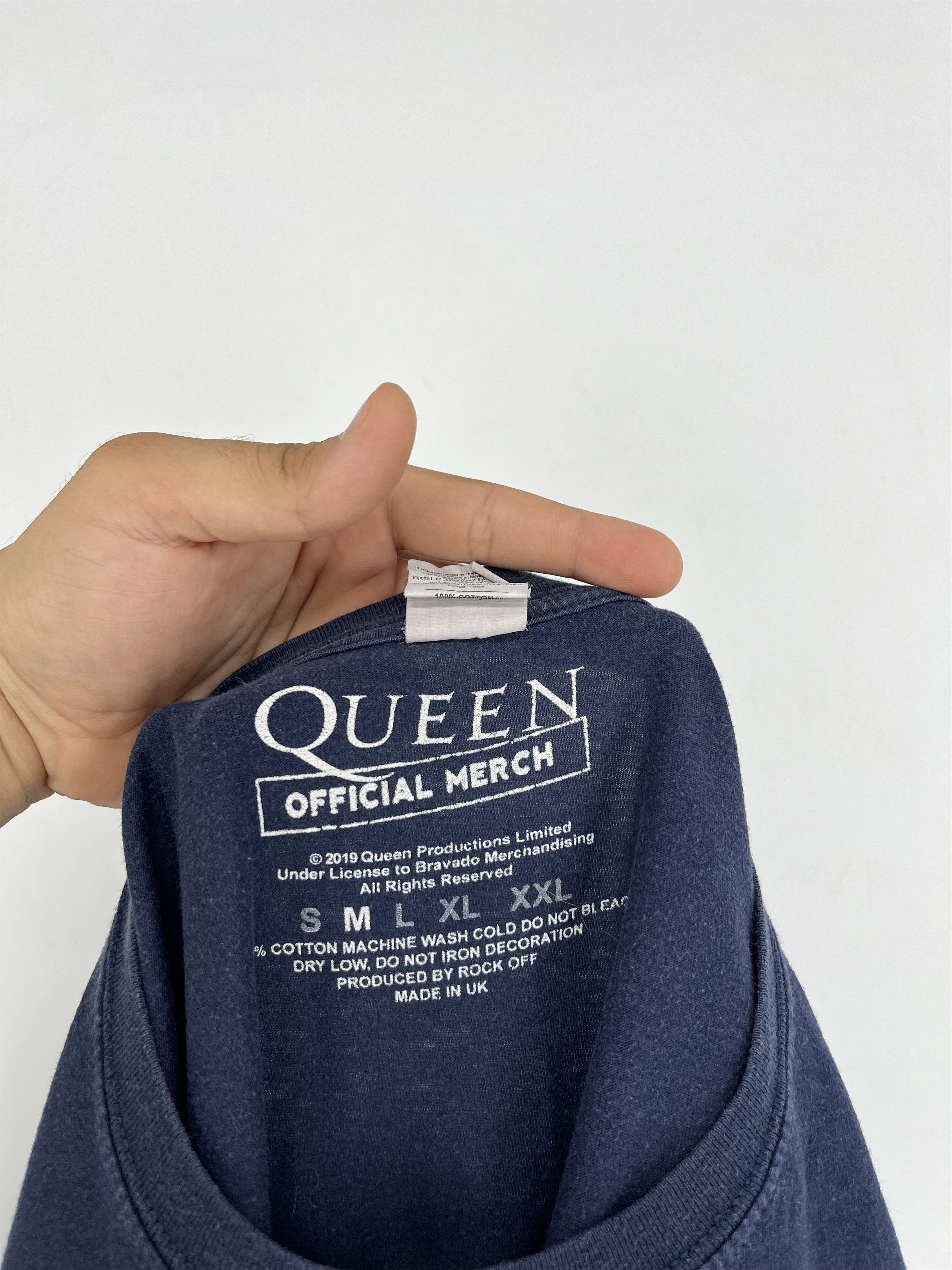Band Tees Vintage Y2K Queen Tour Tee Size US M / EU 48-50 / 2 - 9 Thumbnail