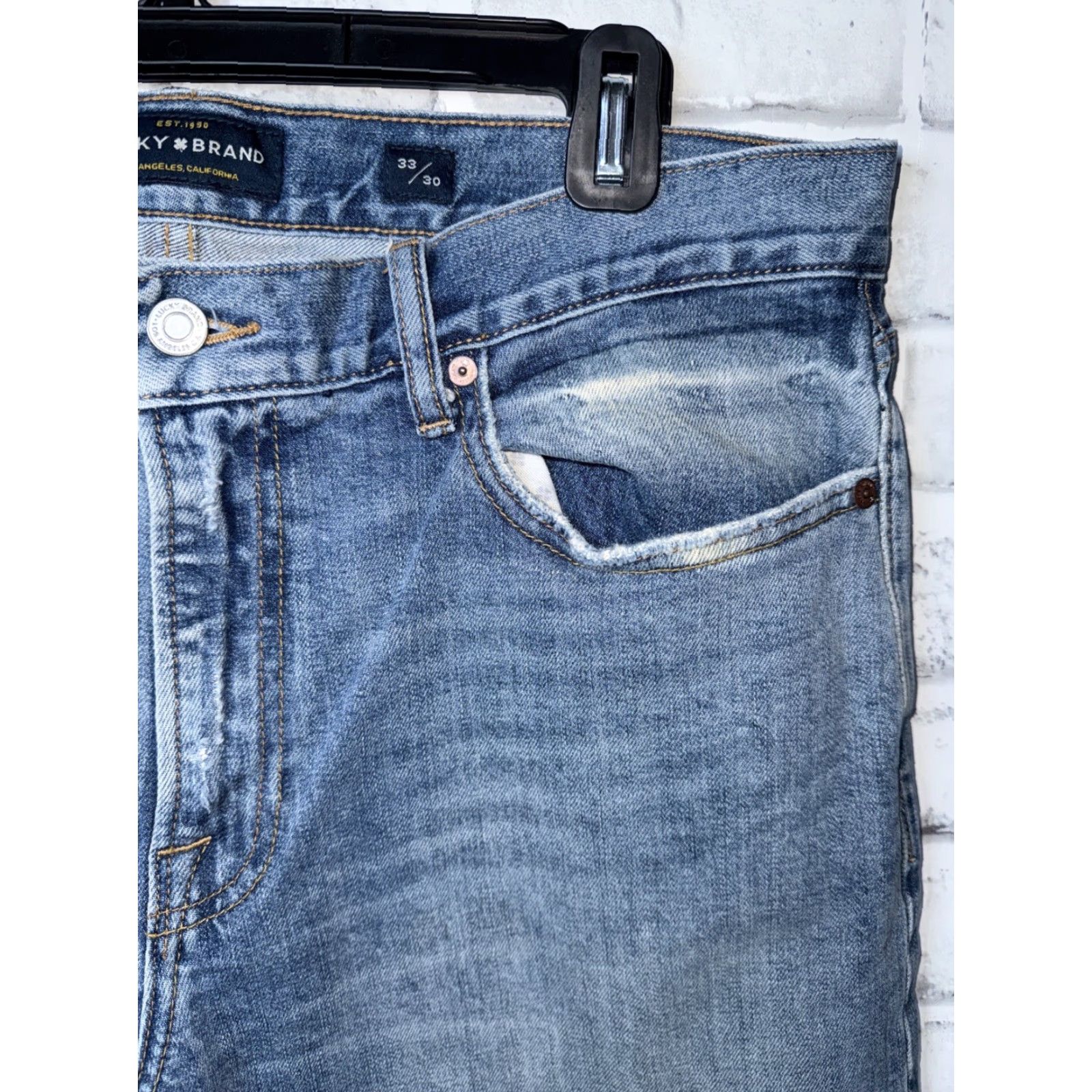 Lucky Brand Lucky Brand Jeans Mens 33x30 Blue Fade 363 Straight Naturally Distressed Size US 33 - 2 Thumbnail