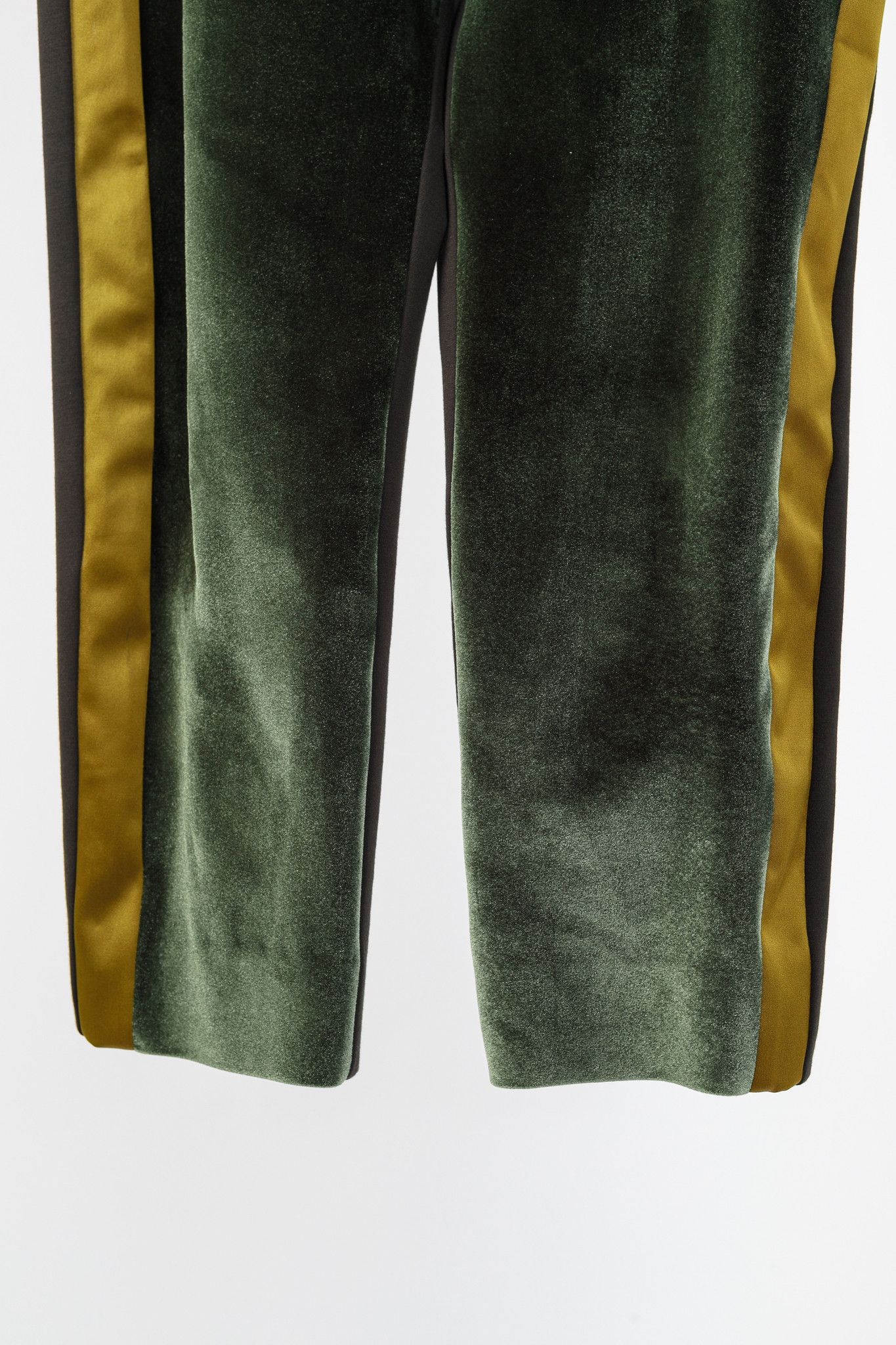 Other UNTTLD AW/18 Rafael Green Velvet Satin-Trim Trousers Size 28" / US 6 / IT 42 - 6 Thumbnail