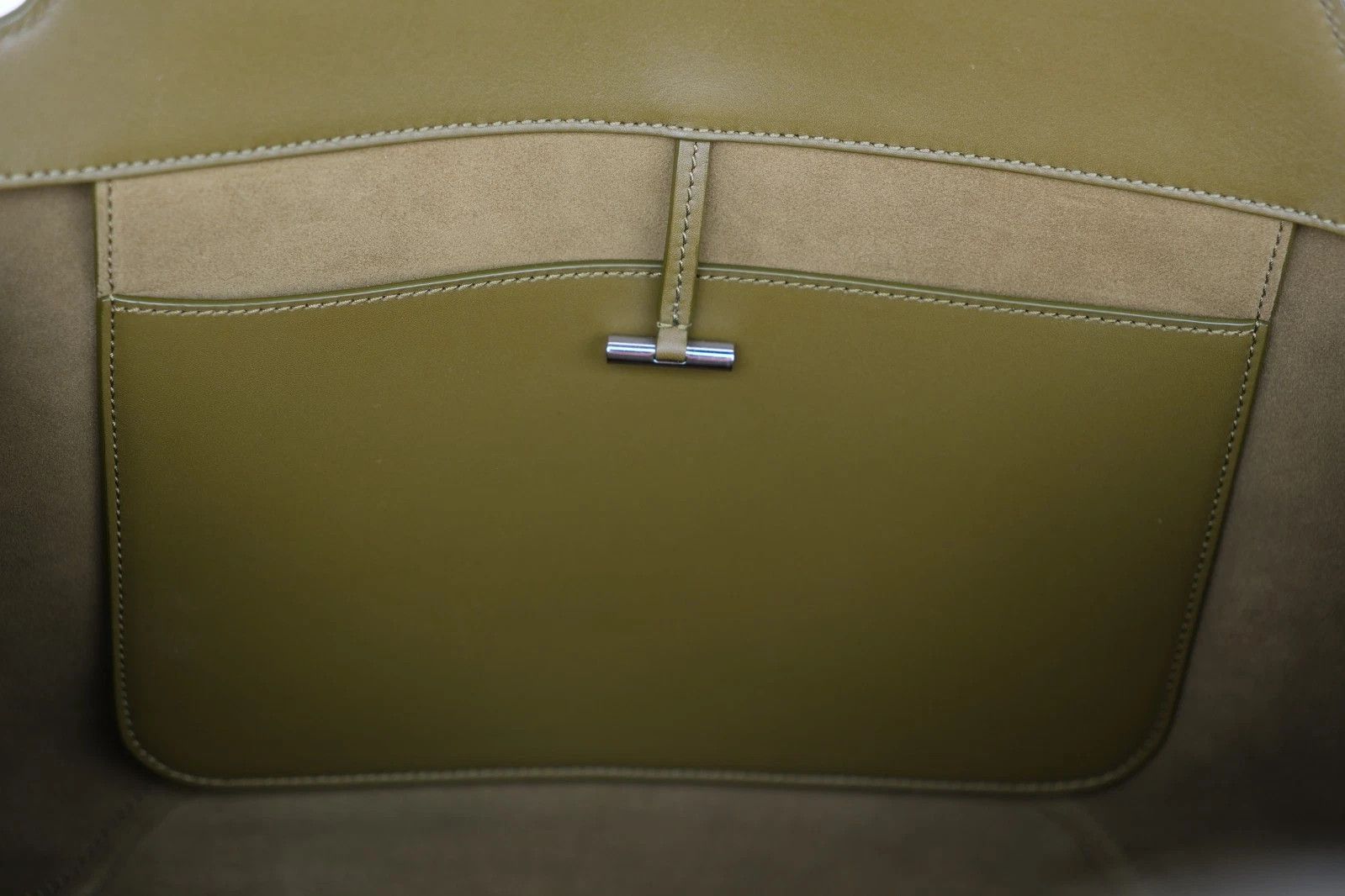 Loro Piana NEW Loro Piana Extra-Large Leather Tote Bag in Olive Green Size ONE SIZE - 8 Thumbnail