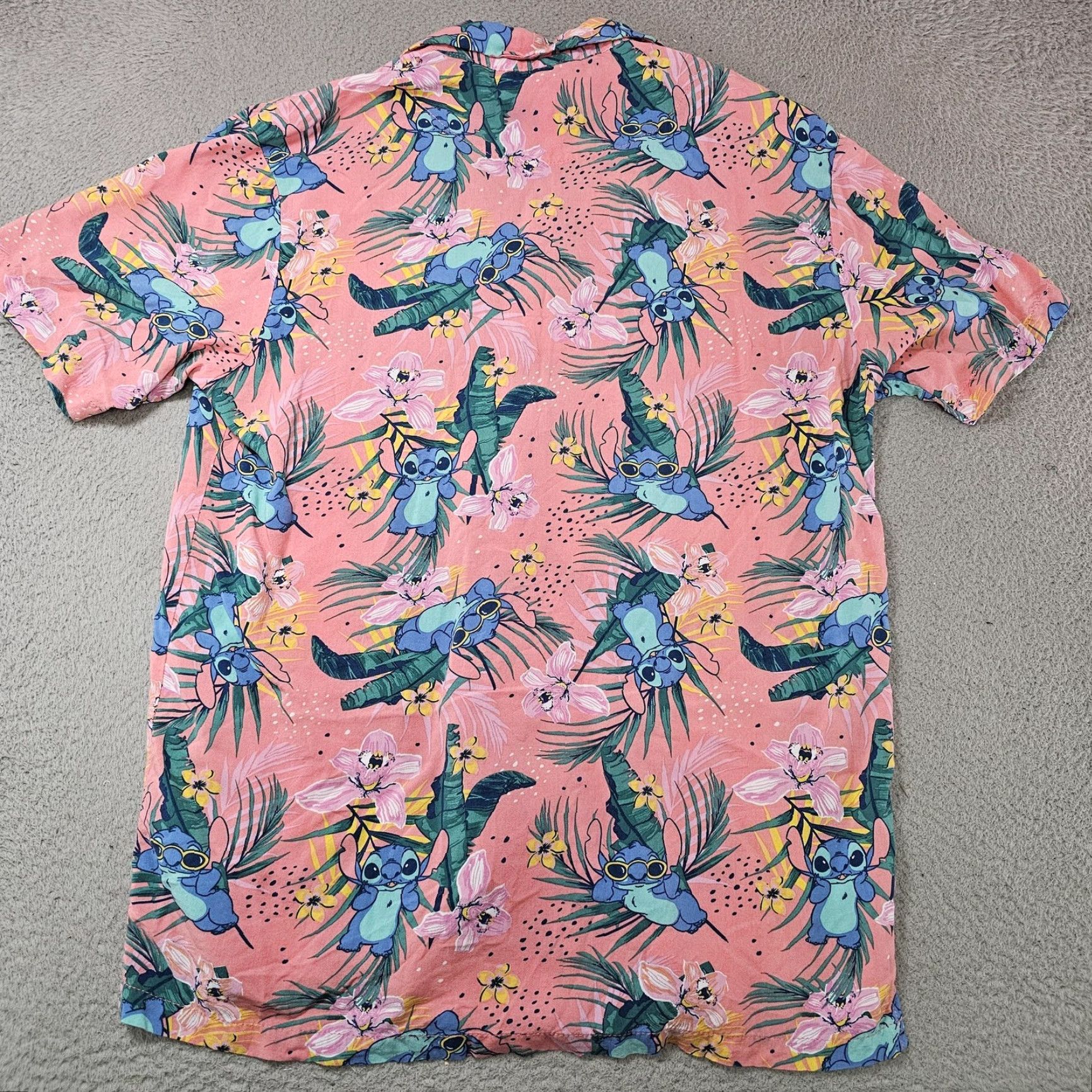 Disney Disney Stitch Shirt Mens Medium Pink Hawaiian Button Up Short Sleeve Tropical Size US M / EU 48-50 / 2 - 5 Thumbnail