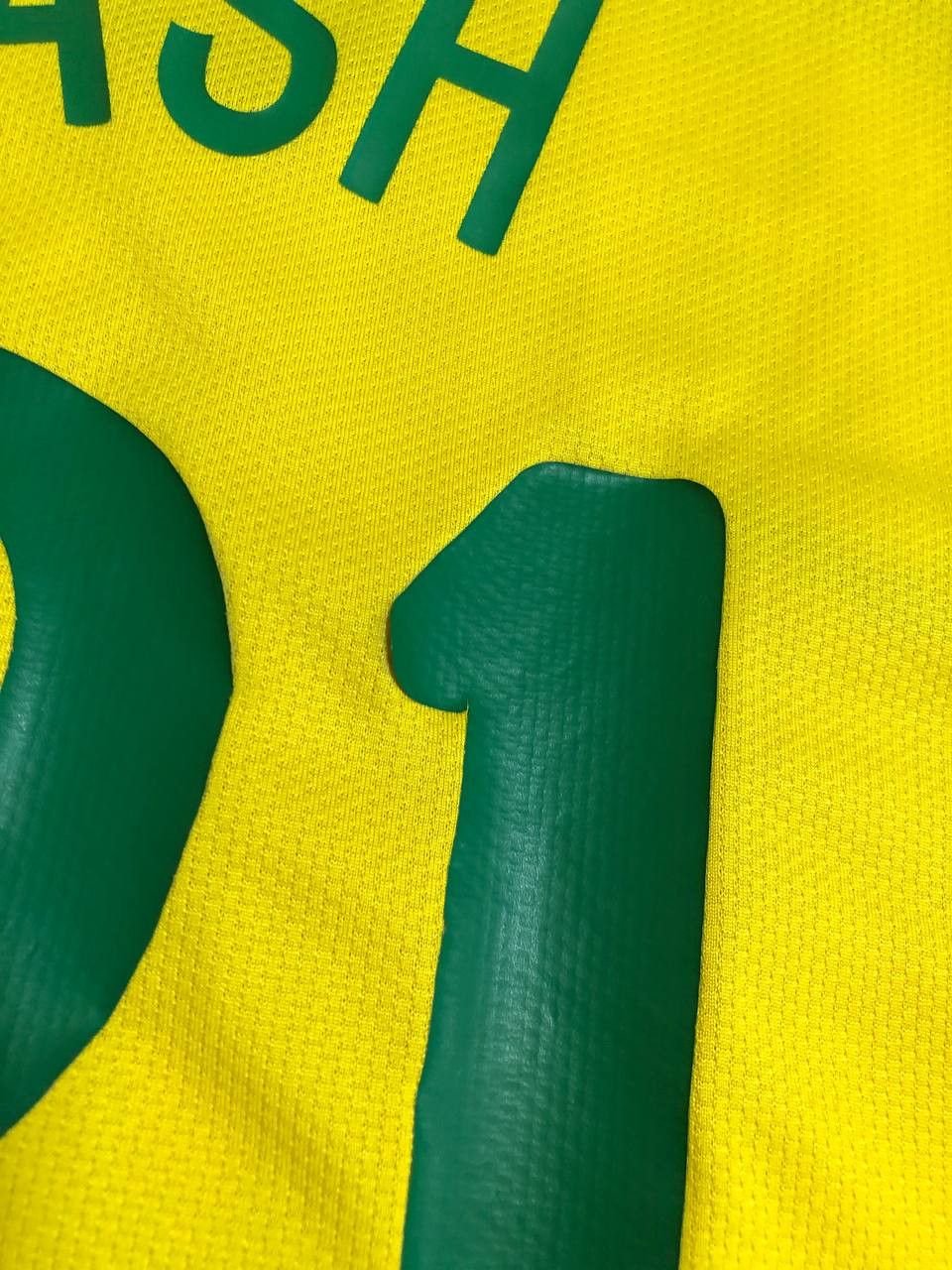 Nike Nike BRAZIL NIKE 2008 FOOTBALL SOCCER HOME JERSEY #21 Size US M / EU 48-50 / 2 - 7 Thumbnail