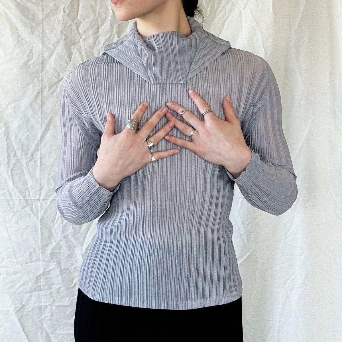 Issey Miyake × Pleats Please Issey Miyake Pleats Please FW 2000 Gray Top Size M / US 6-8 / IT 42-44 - 1 Thumbnail