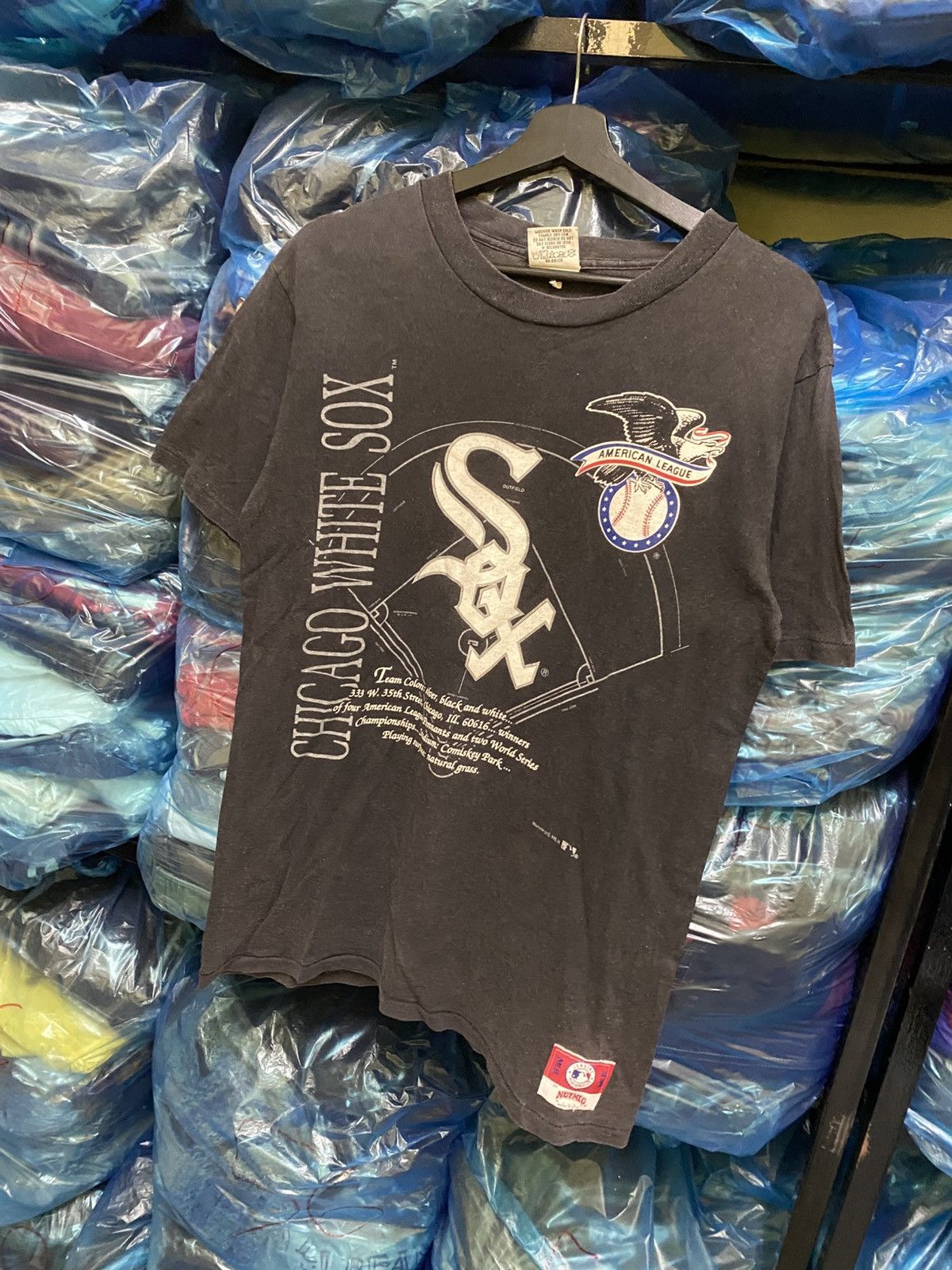 MLB Vintage 90s Nutmeg Mills Chicago White Sox T-Shirt USA Made Size US M / EU 48-50 / 2 - 3 Thumbnail