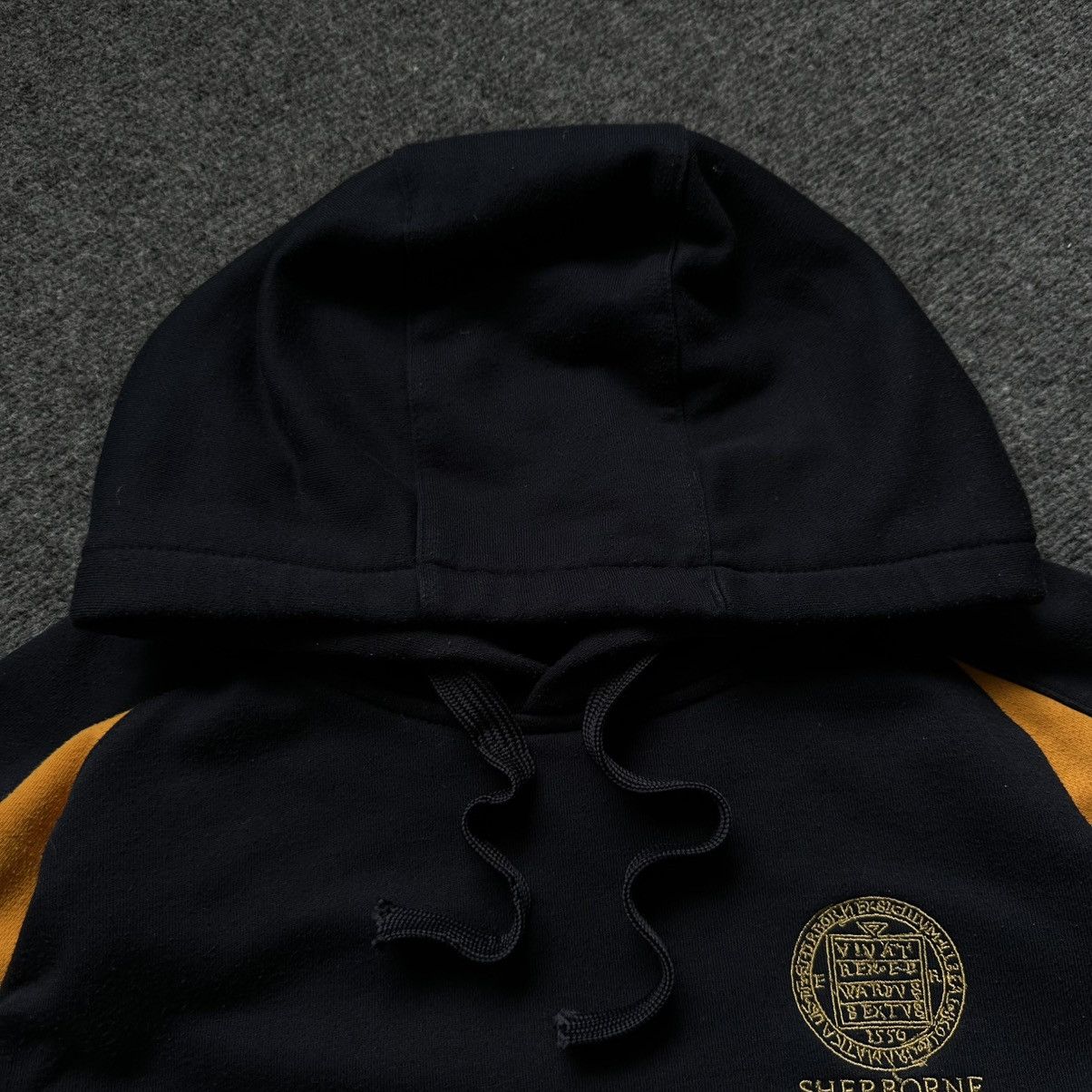 Genetic Manipulation Shinichiro Kuriya VTG Japanese Style Kukri Sherborne Qatar Hoodie Size M Y2K Size US M / EU 48-50 / 2 - 11 Thumbnail