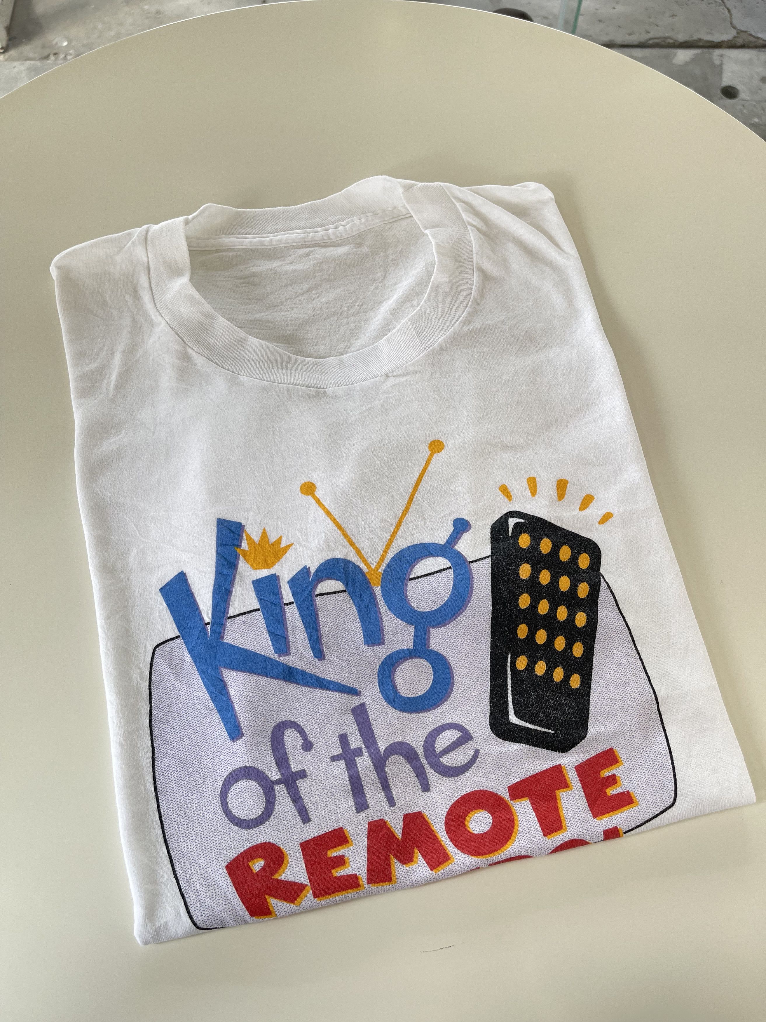 Vintage Vintage King of the Remote Control 90s Tee Size US L / EU 52-54 / 3 - 1 Thumbnail