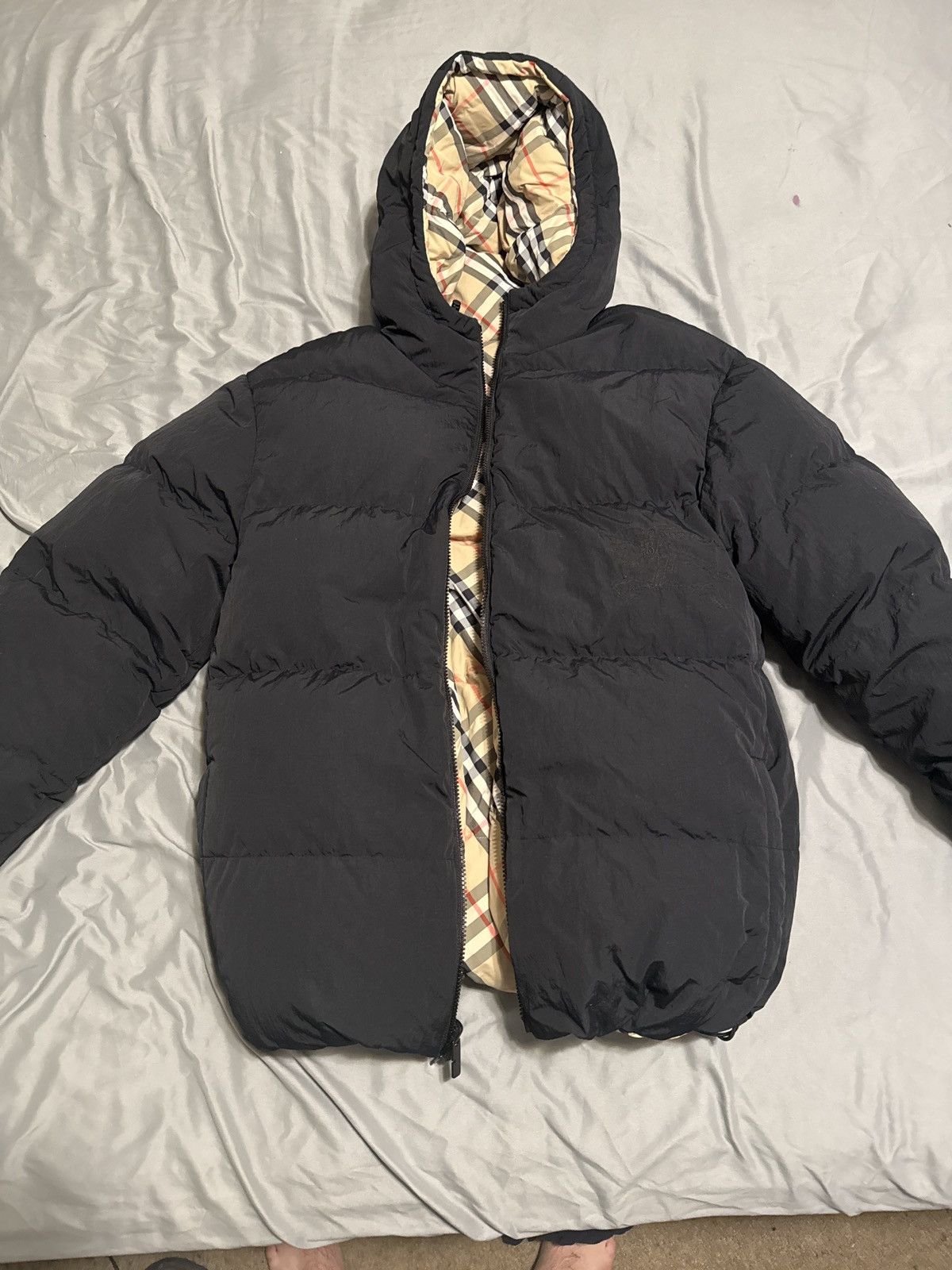 Burberry Burberry Puffer Coat Reversible and Adjustable Black/Beige Size US M / EU 48-50 / 2 - 5 Thumbnail