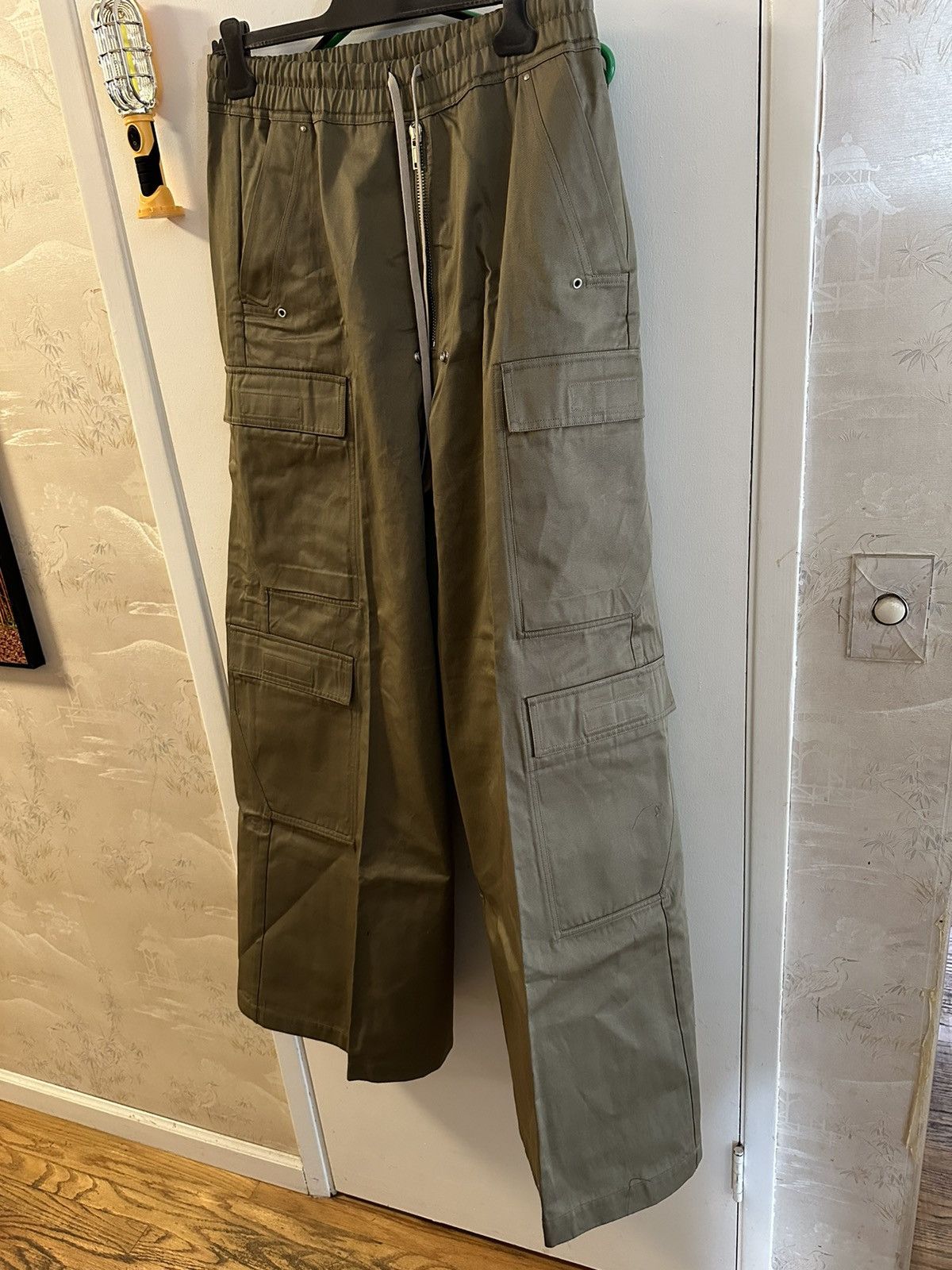 image of Rick Owens Drkshdw Double Cargo Jumbo Belas Green Medium in Pale Green, Men's (Size 32)