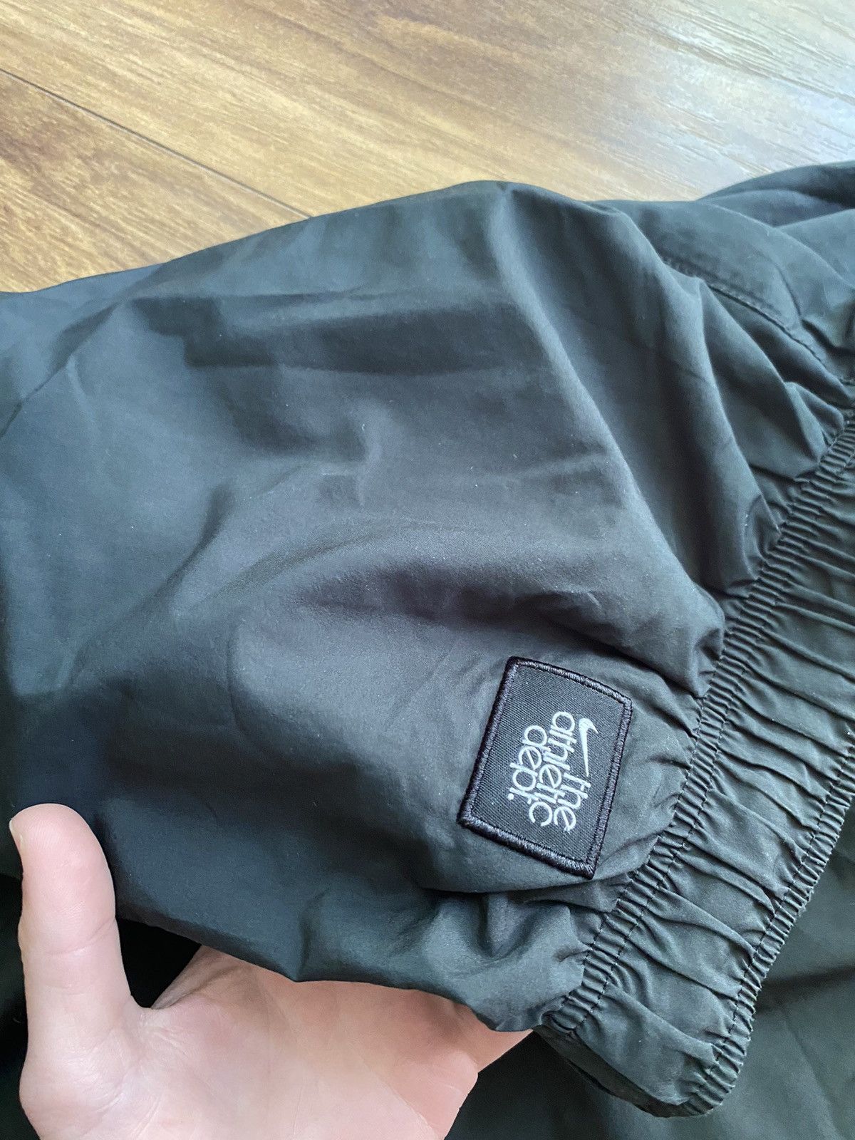 Nike × Vintage Nike Vintage Nylon Sweatpants,Y2K,Drill,Streetwear Size US 30 / EU 46 - 5 Thumbnail
