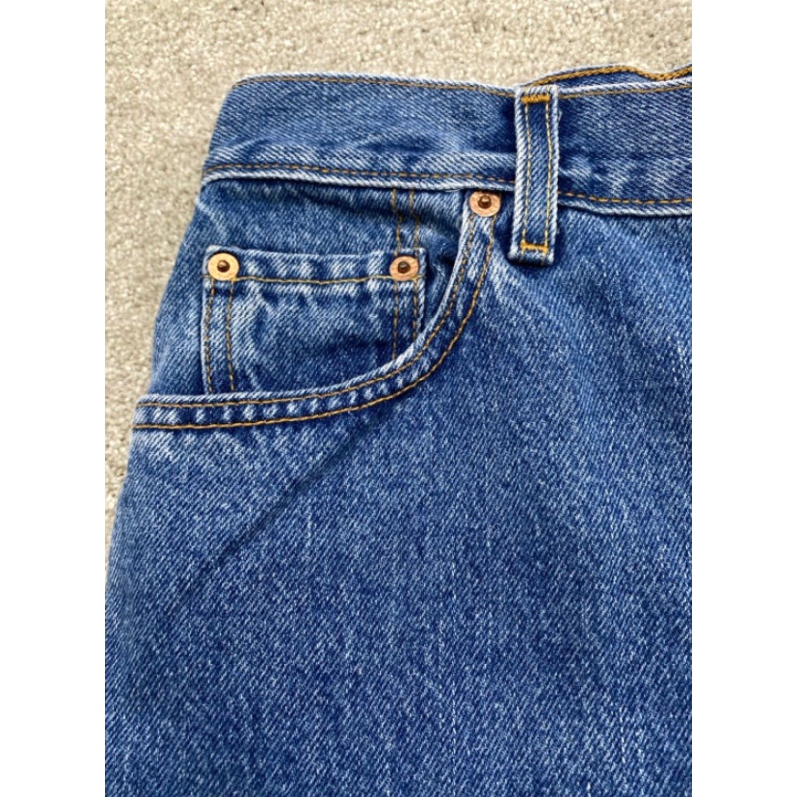 Levi's VINTAGE Levi's 550 Jeans Women's 14 MIS S Blue Denim Classic Relaxed Fit Tapered Levi's 550 Women Jeans 14 MIS S Blue Denim 550 Size 36" / US 14 / IT 50 - 4 Thumbnail