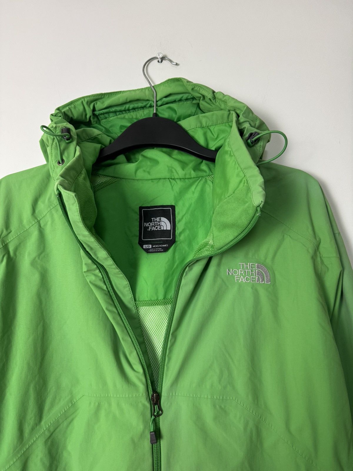 The North Face The North Face green windbreaker jacket outdoor gorpcore Size US L / EU 52-54 / 3 - 6 Thumbnail