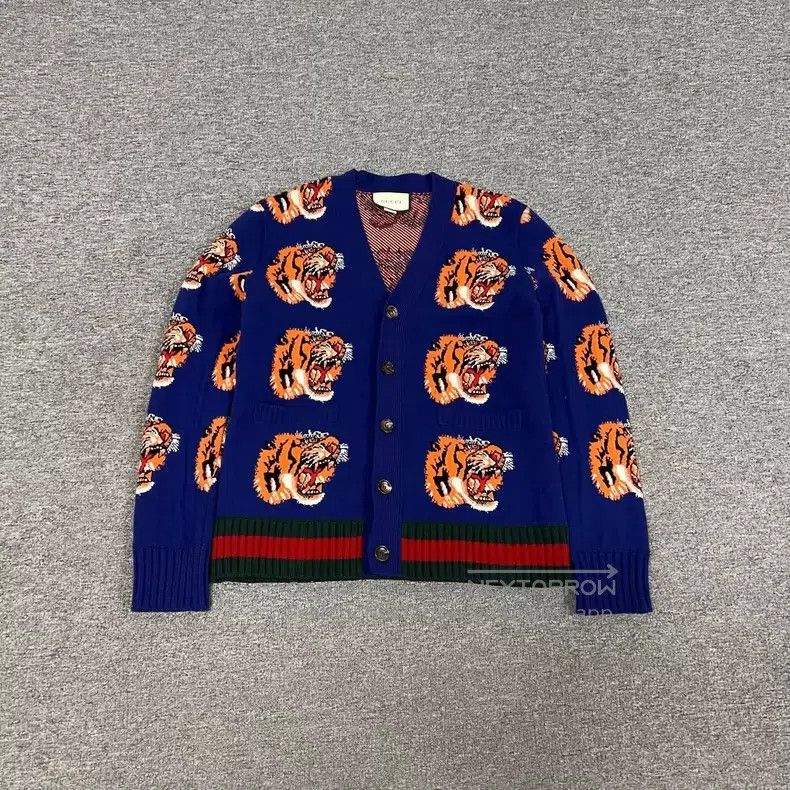Gucci Gucci Tiger head full print inlay knitted cardigan coat Size US S / EU 44-46 / 1 - 1 Thumbnail