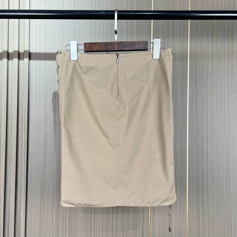 Gucci Gucci Side strap skirt 2504-Nextarrow Size 25" / US 0 / IT 36 - 2 Thumbnail