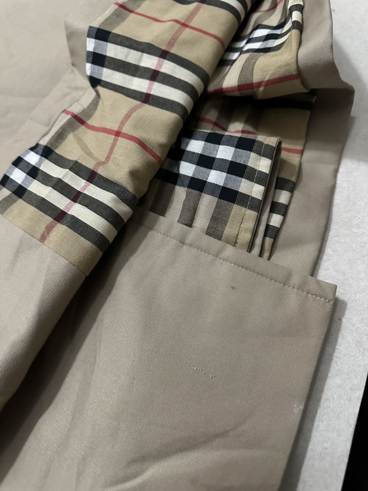 Burberry Burberrys Men’s Long Trench Coat – Double Breasted Size 52 Size US L / EU 52-54 / 3 - 15 Thumbnail