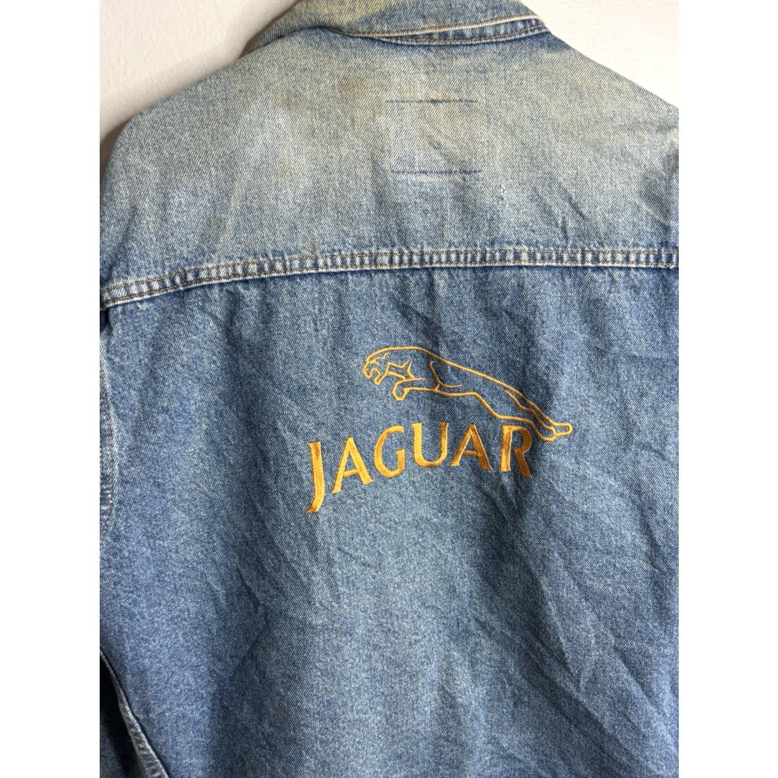 Denime VINTAGE Jaguar Master Denim Jacket Mens L Blue Embroidered Logo Distressed Size US L / EU 52-54 / 3 - 2 Thumbnail