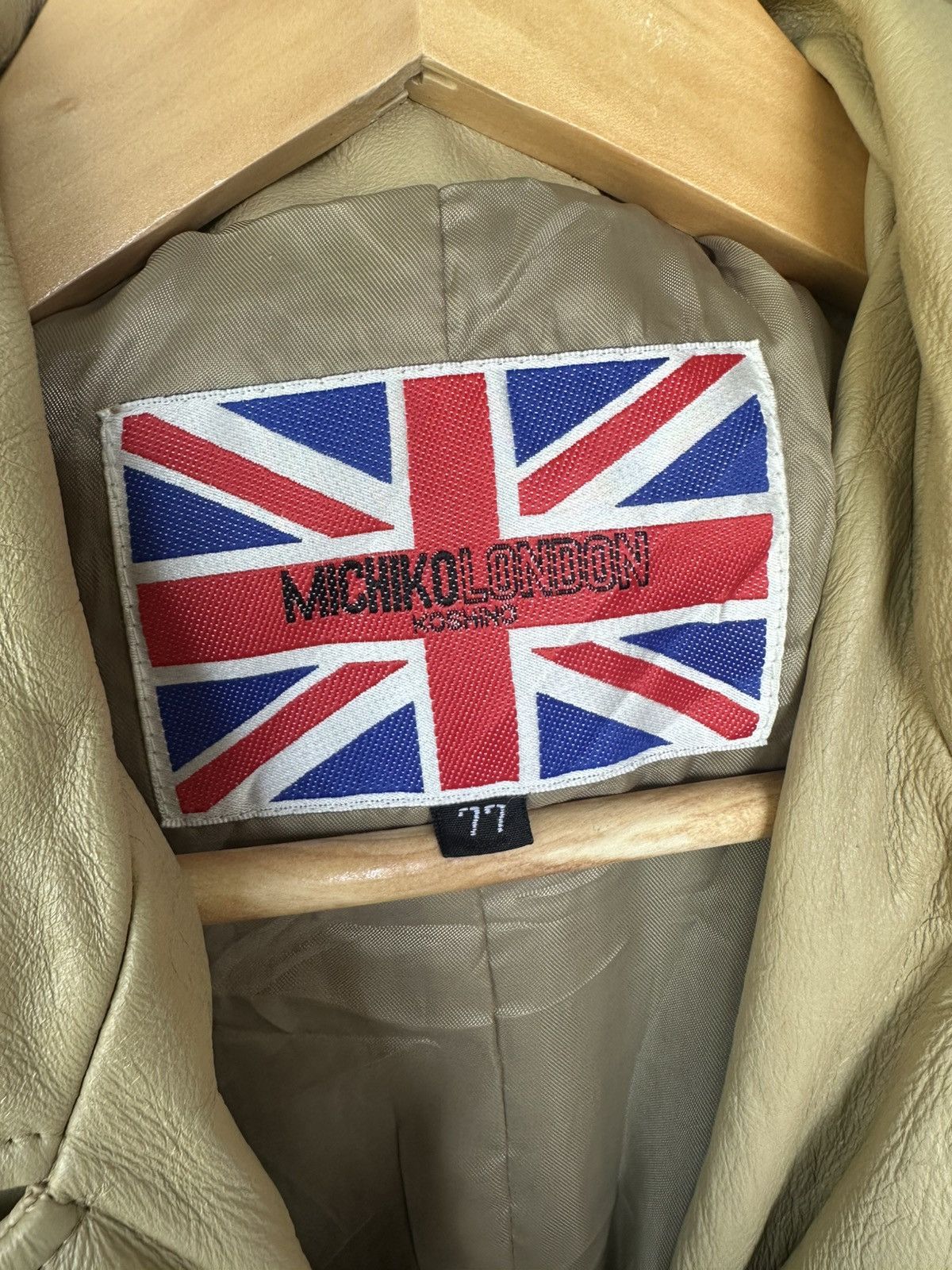 Michiko Koshino London Michiko London Koshino Trench Coat Size US M / EU 48-50 / 2 - 9 Thumbnail