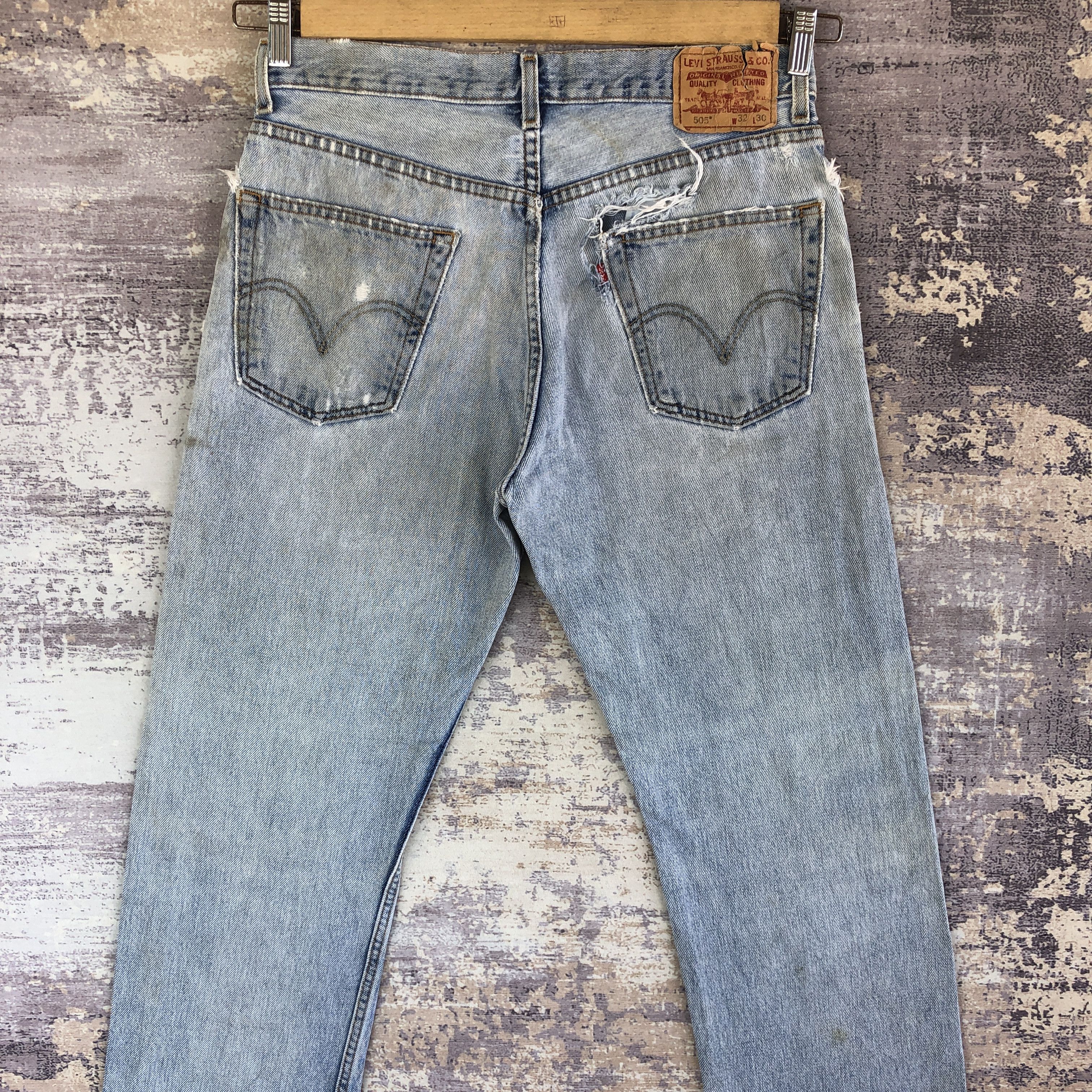 Levi's Vintage Levis 505 Jeans Distressed Dirty Levi's Ripped Denim Size US 32 / EU 48 - 4 Thumbnail