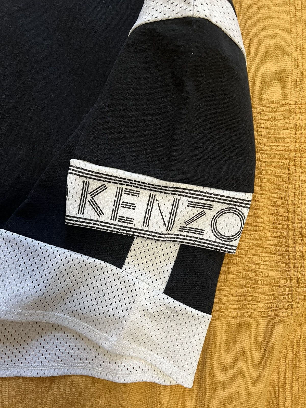 Kenzo Kenzo Black and White Mix Mesh Boxy Crop T-Shirt Size XS / US 0-2 / IT 36-38 - 4 Thumbnail