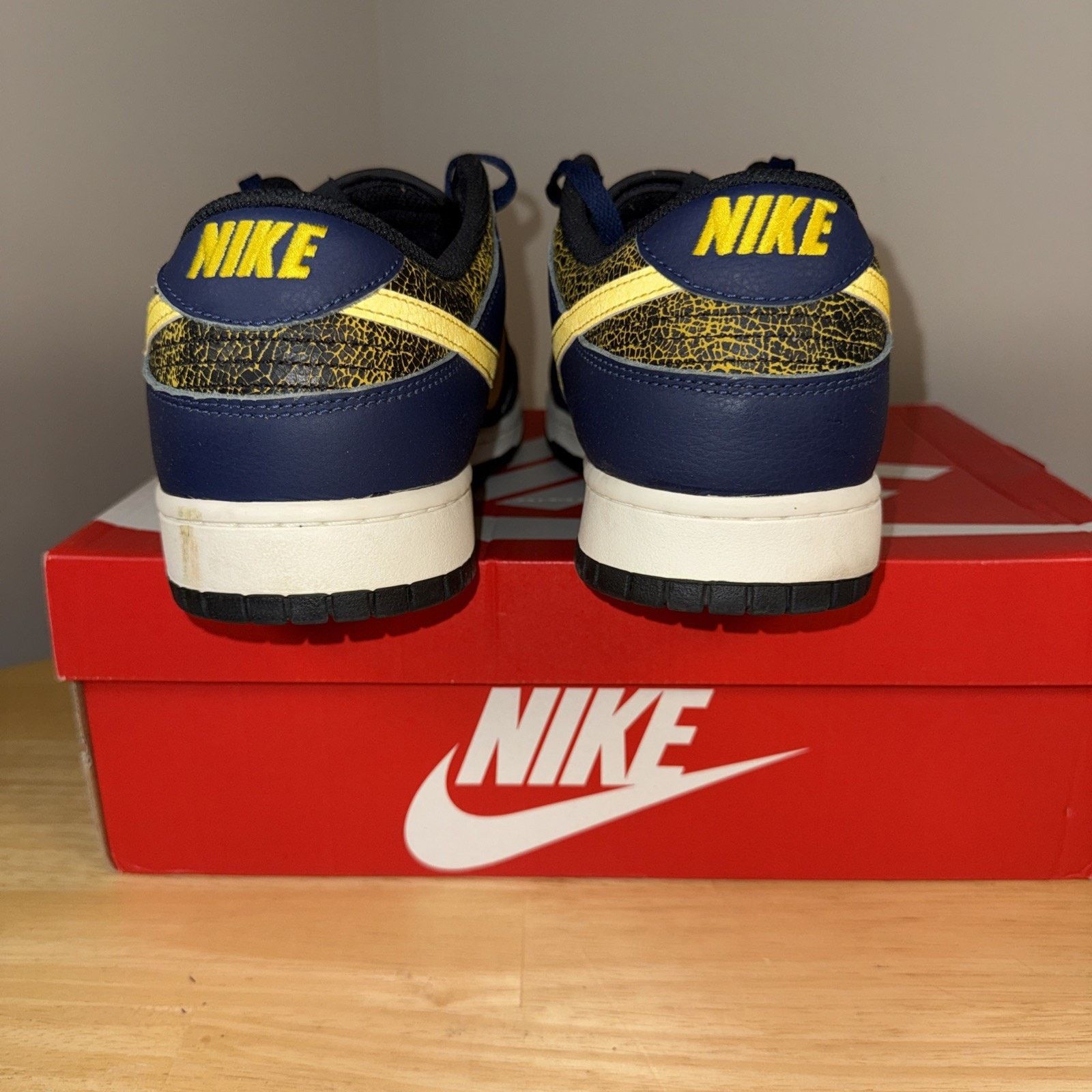Nike Size 14 - Nike Dunk Low Vintage Michigan - OG Box Size US 14 / EU 47 - 5 Thumbnail