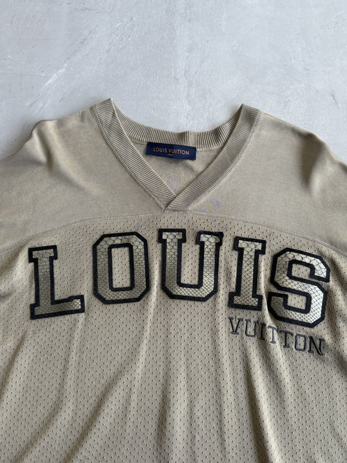 Louis Vuitton Louis Vuitton - Phyton Embroidered Jersey Size US S / EU 44-46 / 1 - 2 Thumbnail