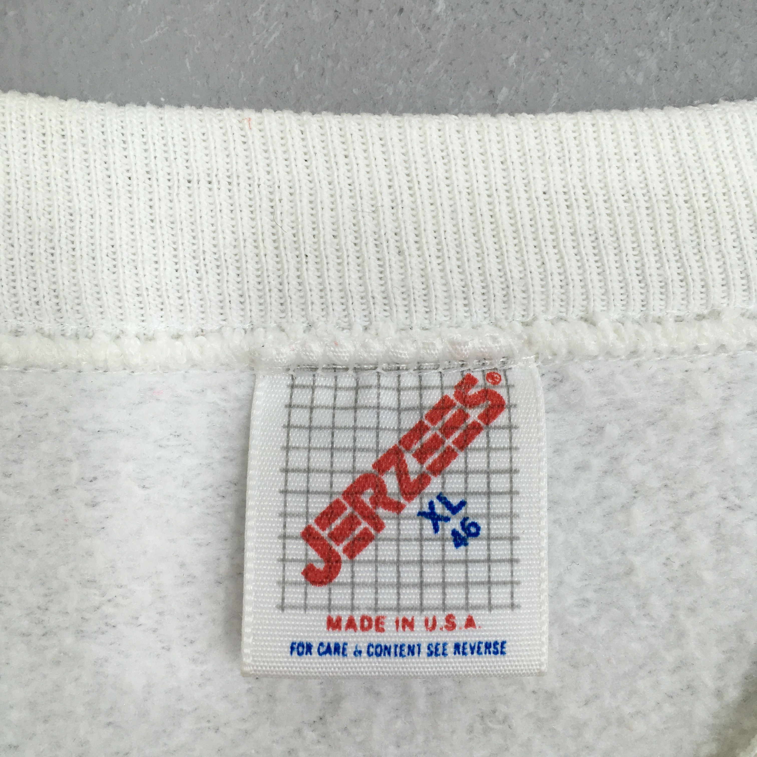 Other Vintage 90s Ducks Quackers White Sweatshirt XLarge Size US XL / EU 56 / 4 - 5 Thumbnail