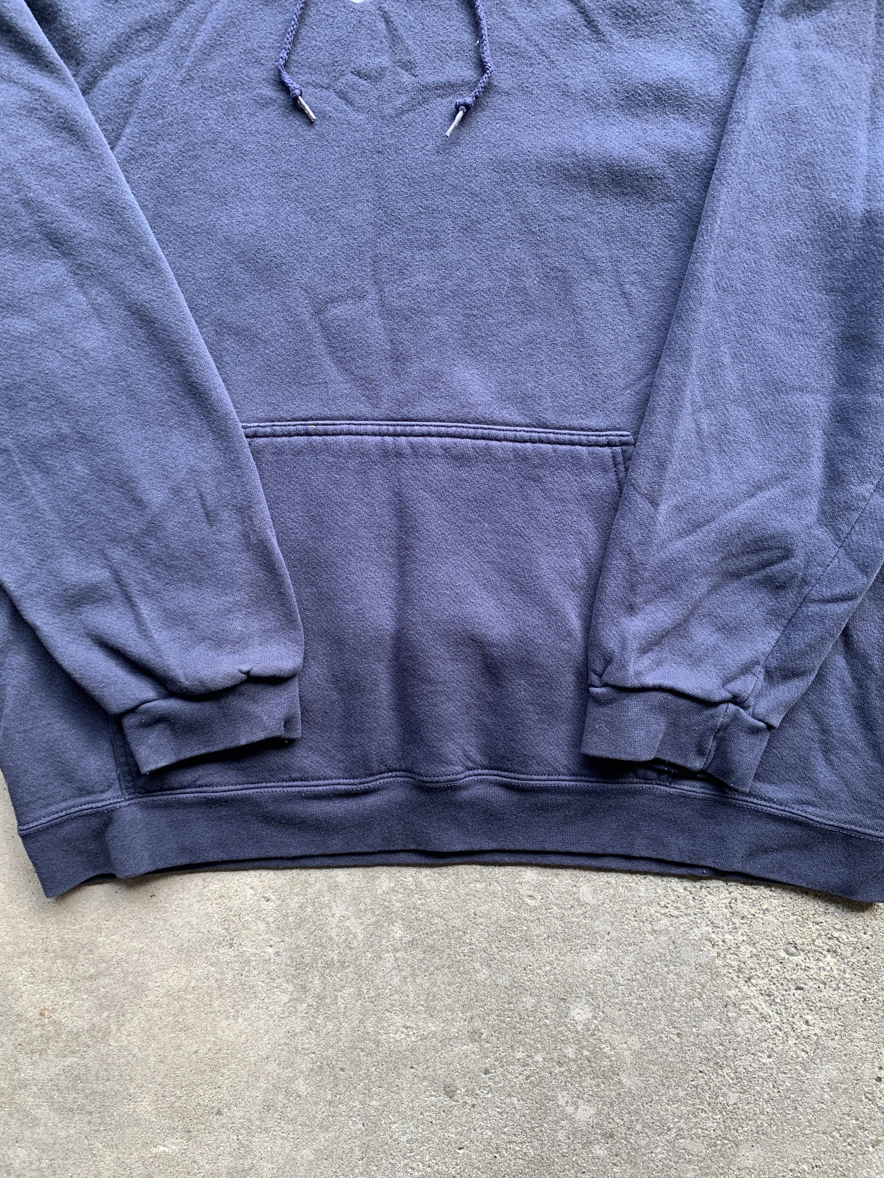 Nike × Vintage Vintage 2003 Navy Nike Center Swoosh Hoodie Size US XL / EU 56 / 4 - 3 Thumbnail