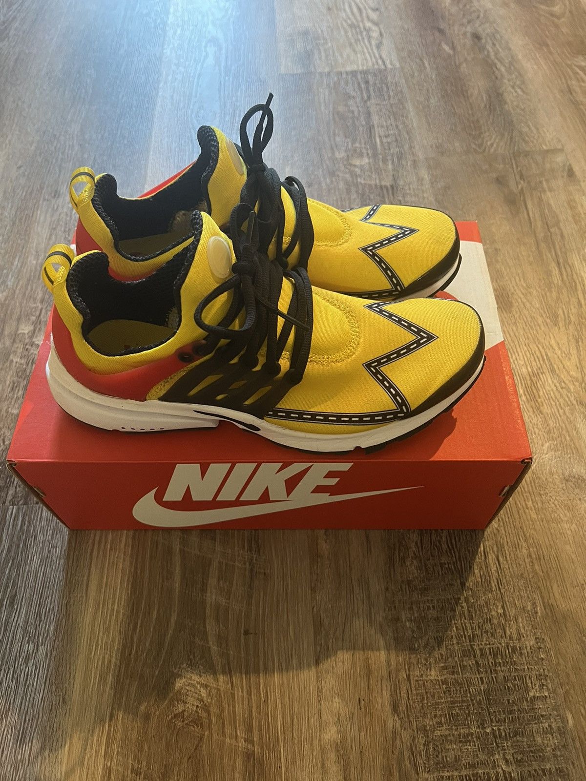 Nike Nike presto Size US 10 / EU 43 - 3 Thumbnail